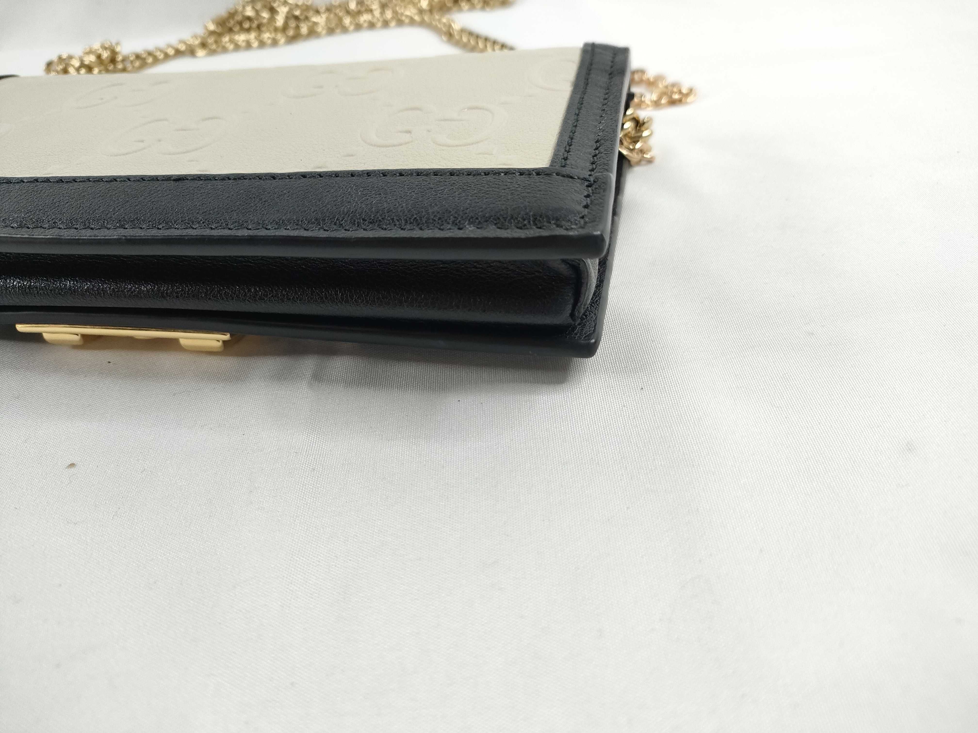 Gucci Chain Shoulder Bag Black X White