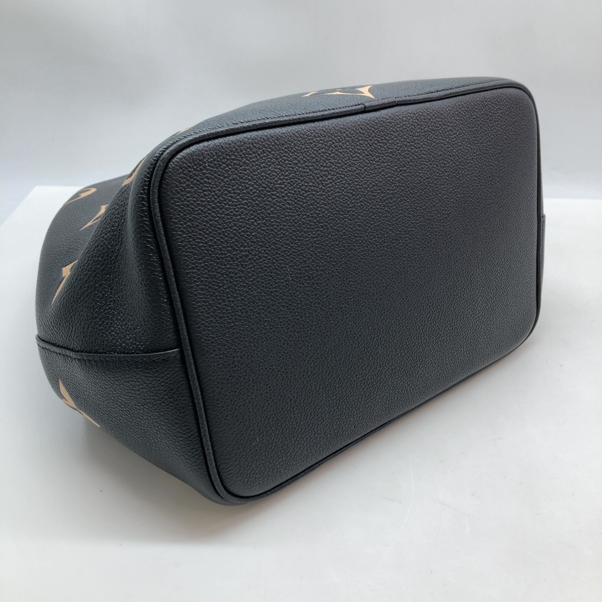 Louis Vuitton NeoNoe, Empreinte Monogram Giant Bicolor Anplant Calf Leather