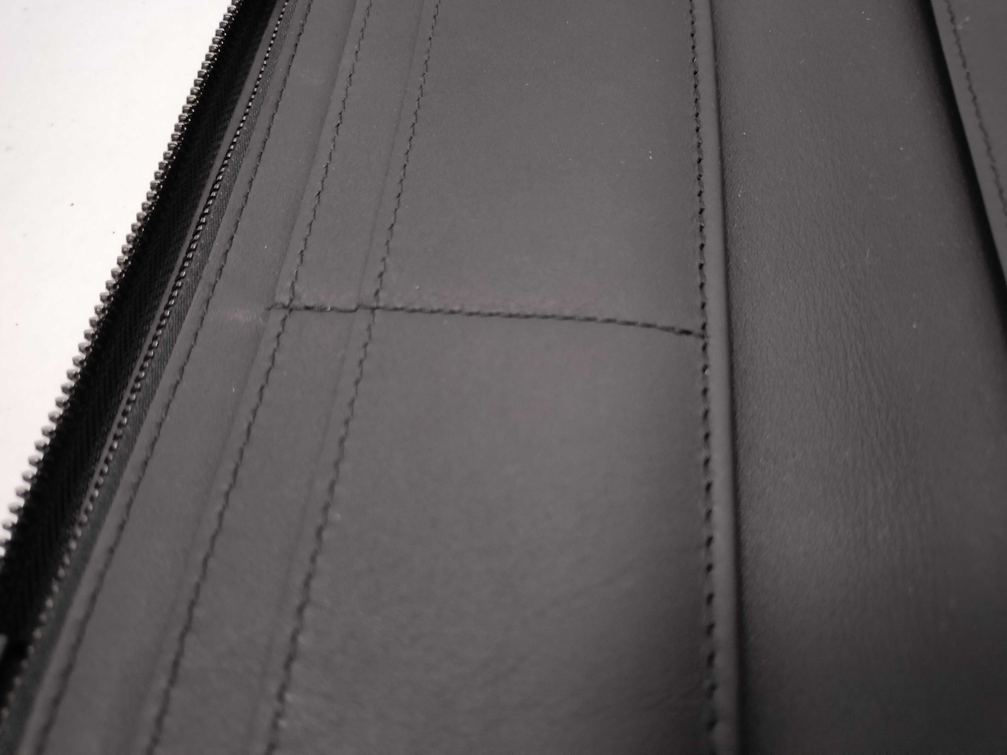 Louis Vuitton Zippy Wallet Taurillon Verticle