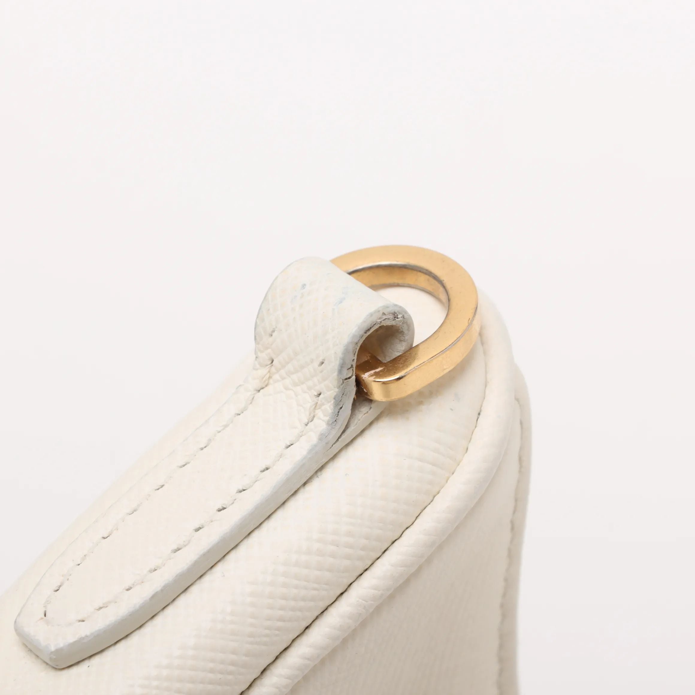 Prada Leather Re-edition 2005 Shoulder Bag Saffiano White