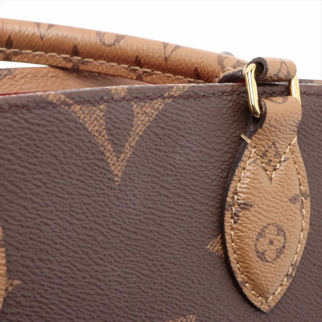 Louis Vuitton OnTheGo OM, Monogram Giant Reverse