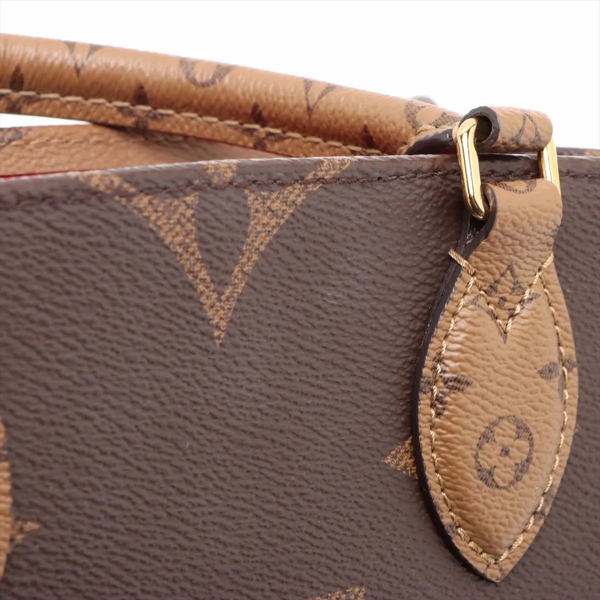 Louis Vuitton OnTheGo OM, Monogram Giant Reverse