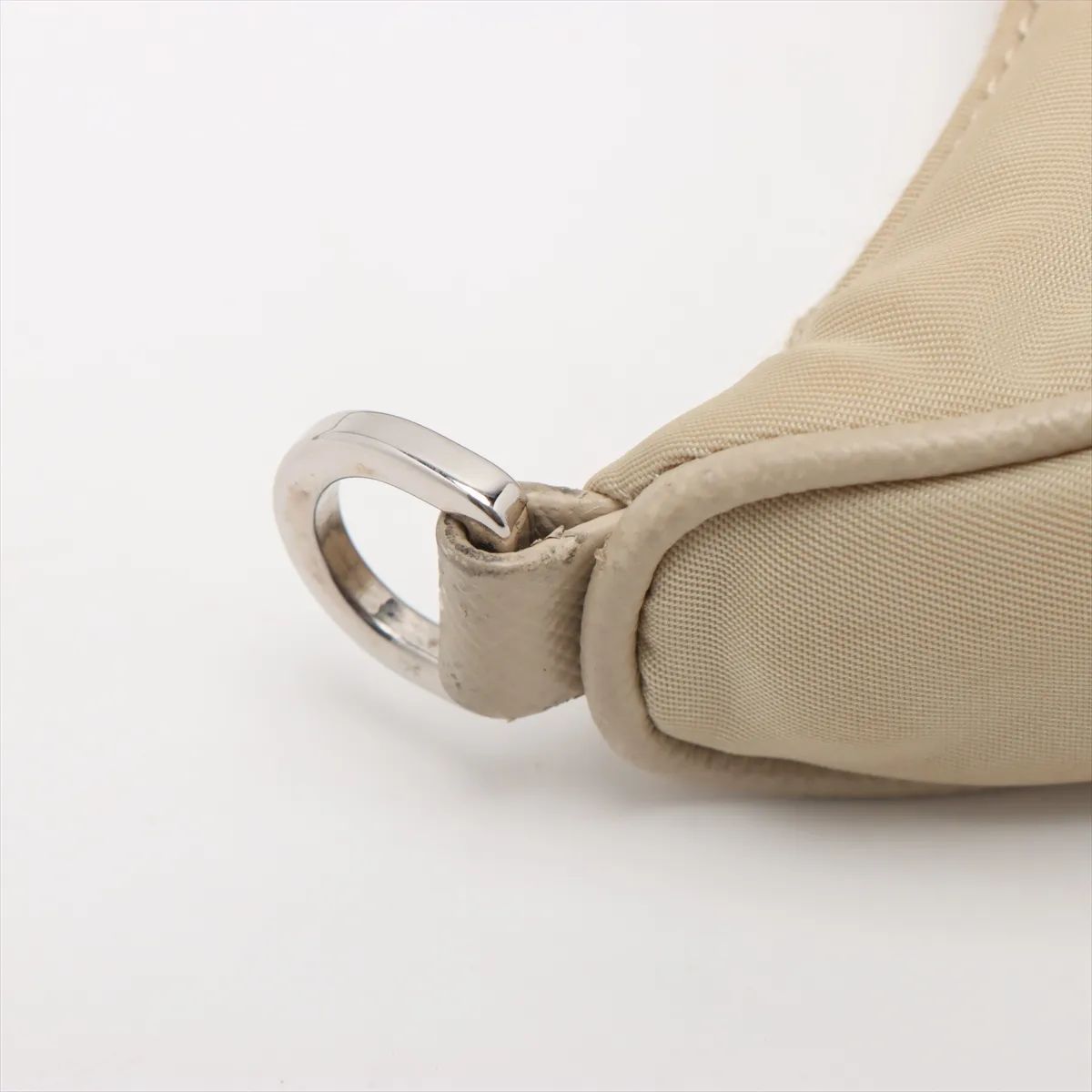 Prada Leather Re-edition 2005 Shoulder Bag Saffiano Beige