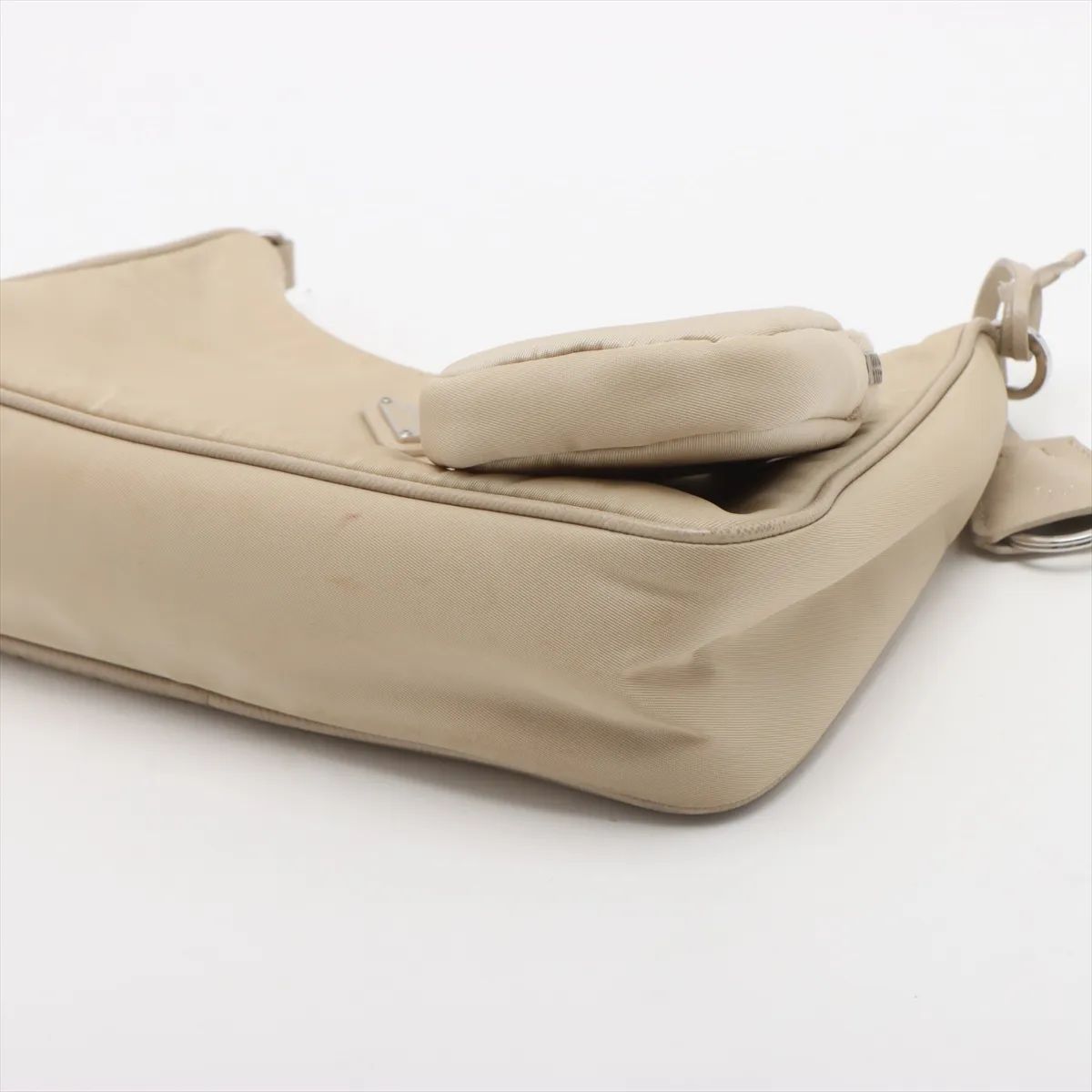 Prada Leather Re-edition 2005 Shoulder Bag Saffiano Beige