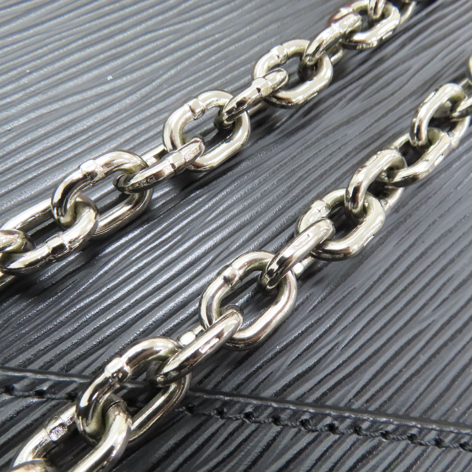 Louis Vuitton Twist, MM Epi