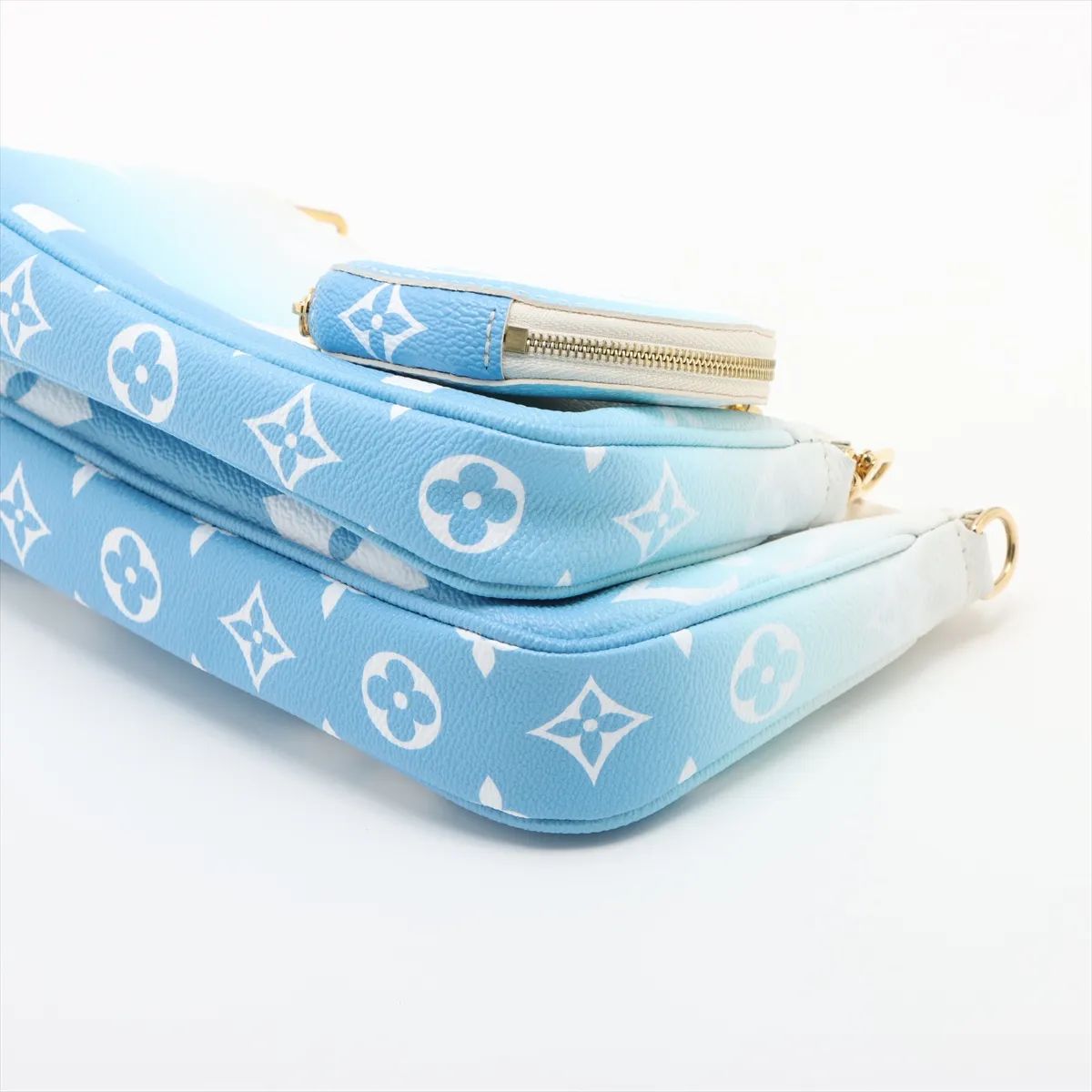 Louis Vuitton Multi Pochette Accessoires, Monogram Giant By The Pool