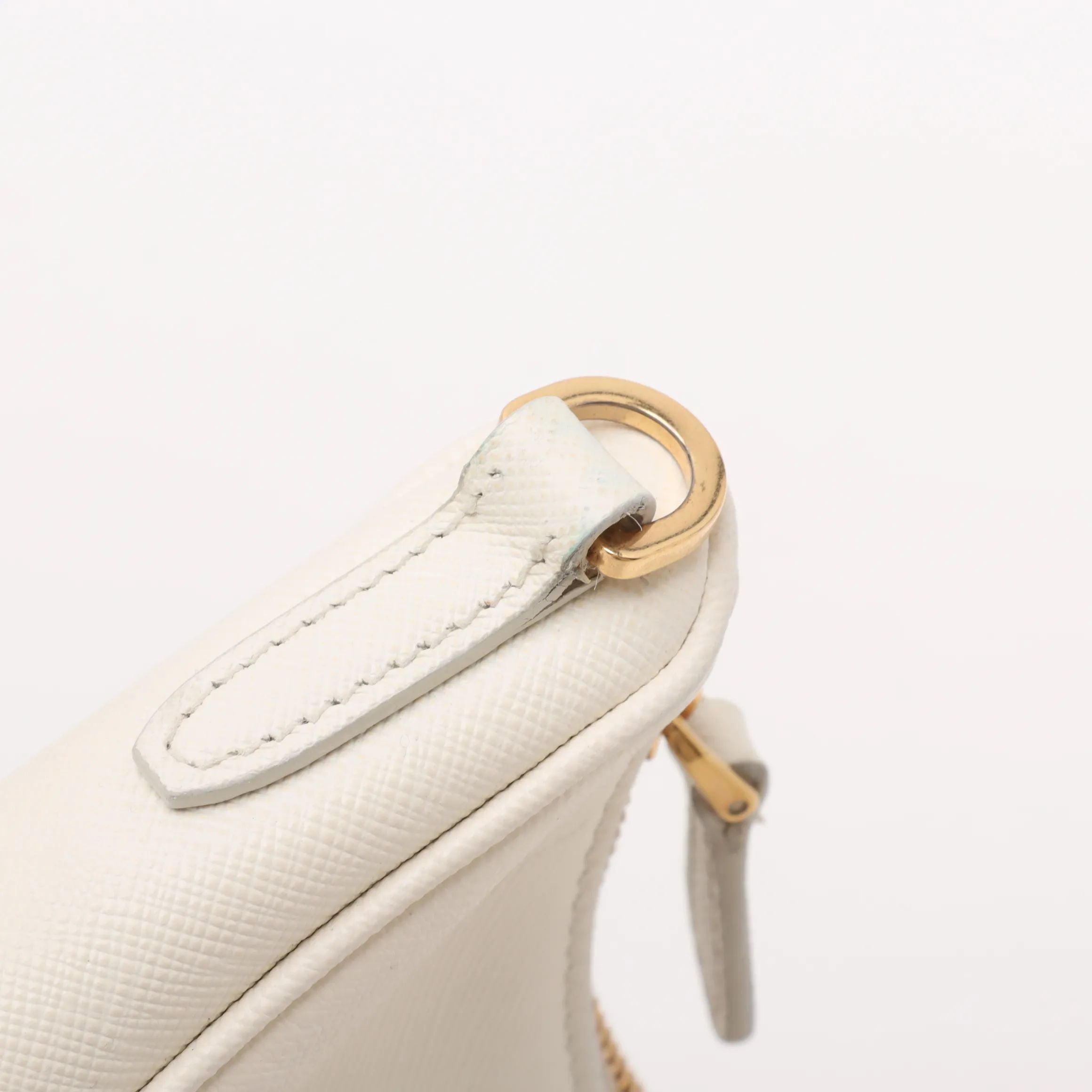 Prada Leather Re-edition 2005 Shoulder Bag Saffiano White