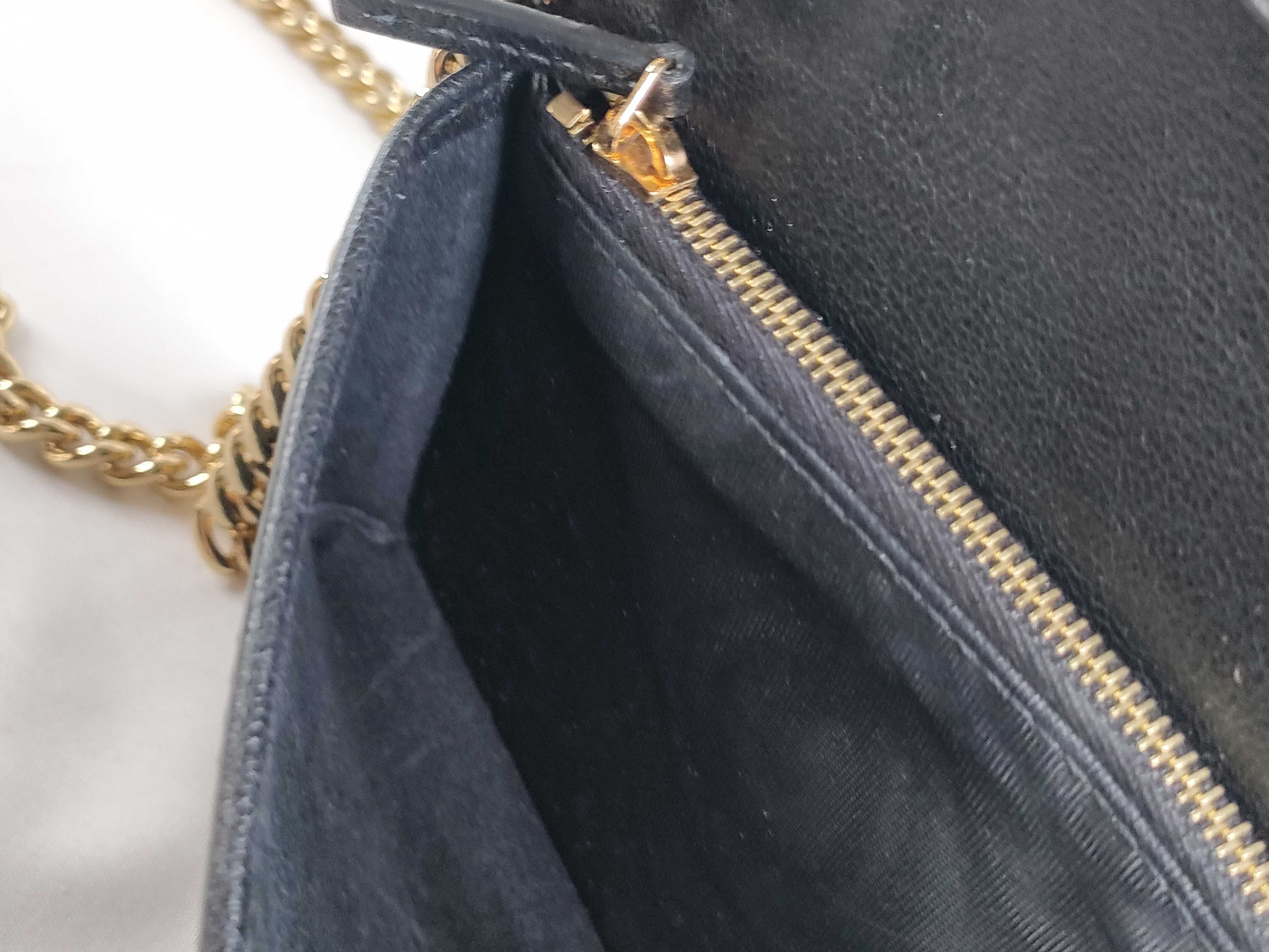 Gucci Chain Shoulder Bag Black X White