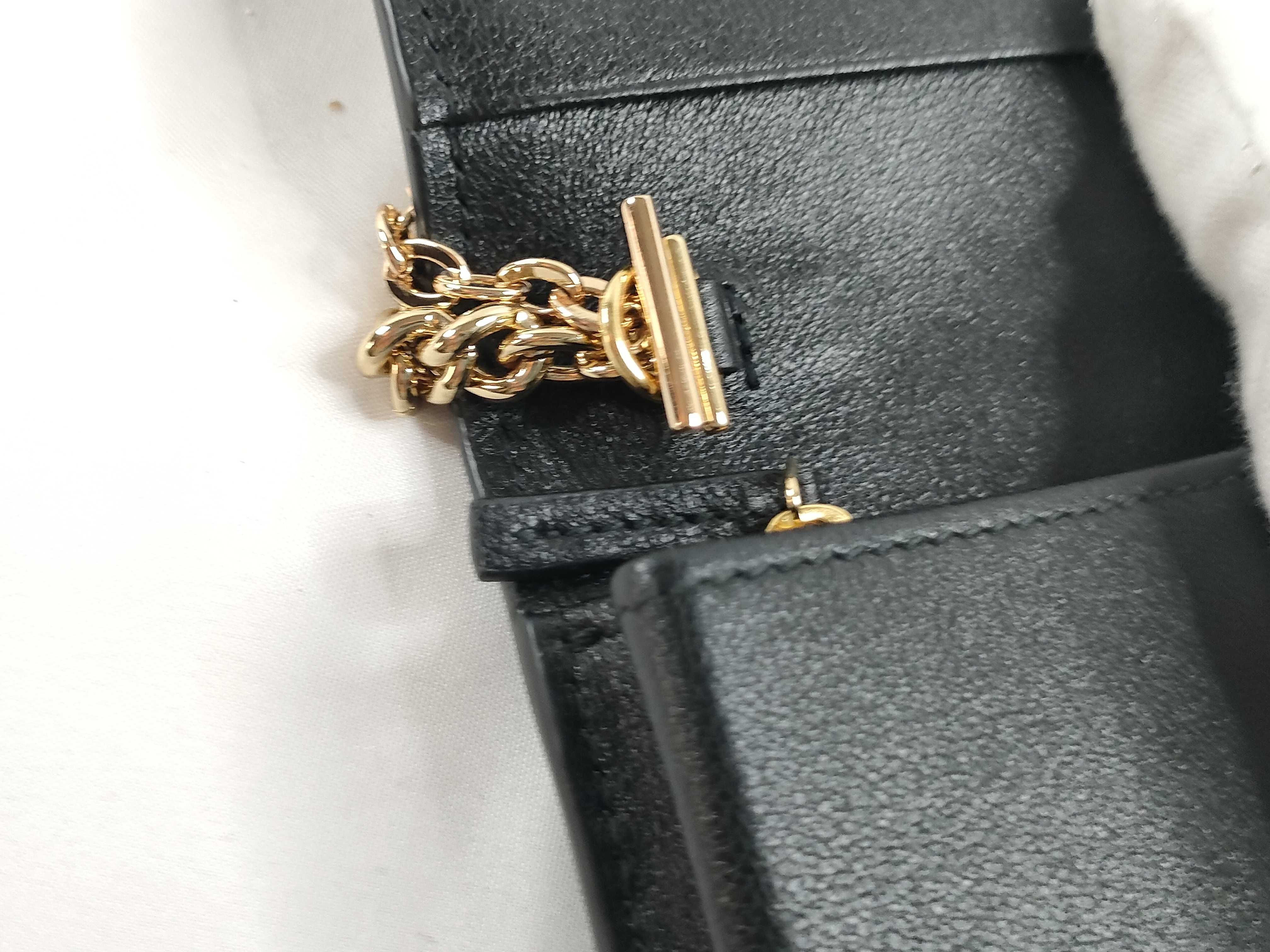 Gucci Chain Shoulder Bag Black X White