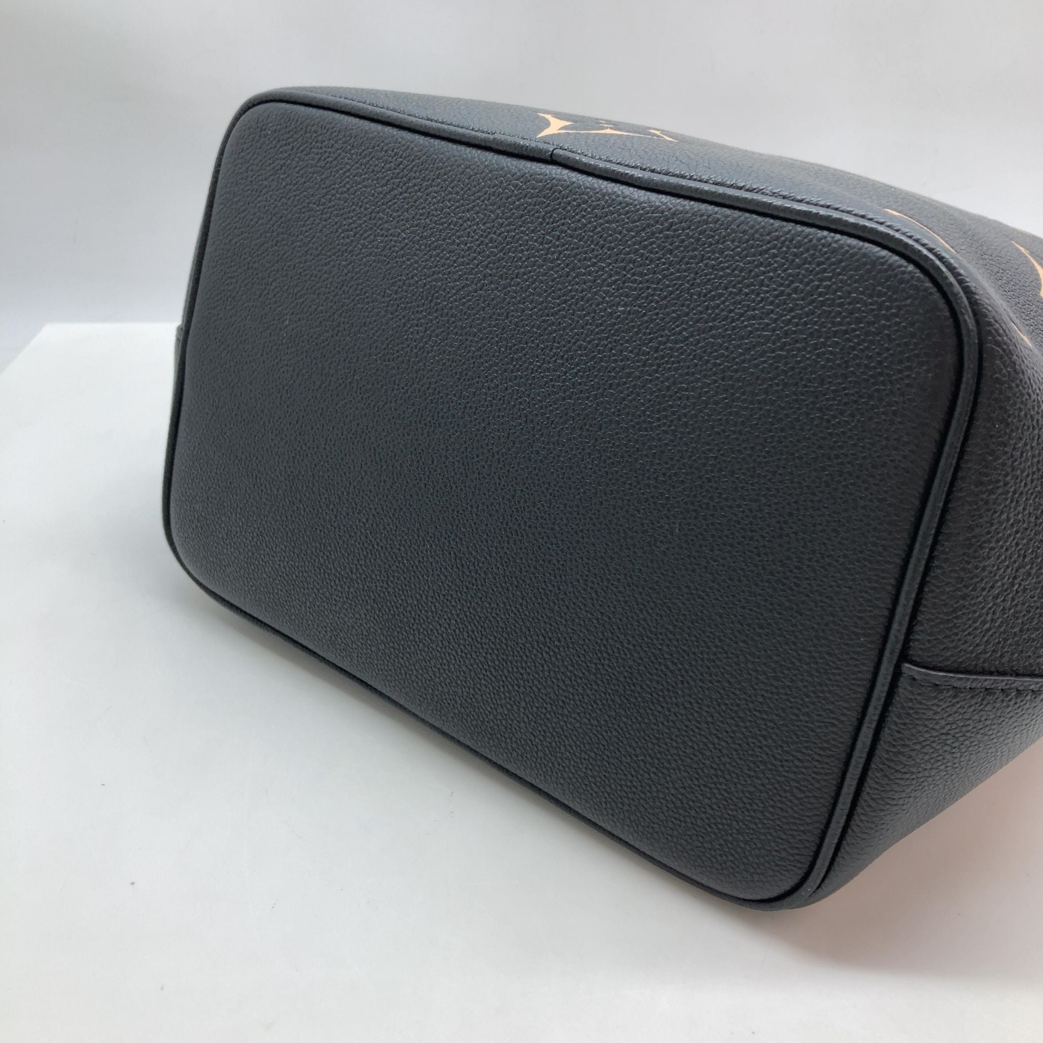 Louis Vuitton NeoNoe, Empreinte Monogram Giant Bicolor Anplant Calf Leather
