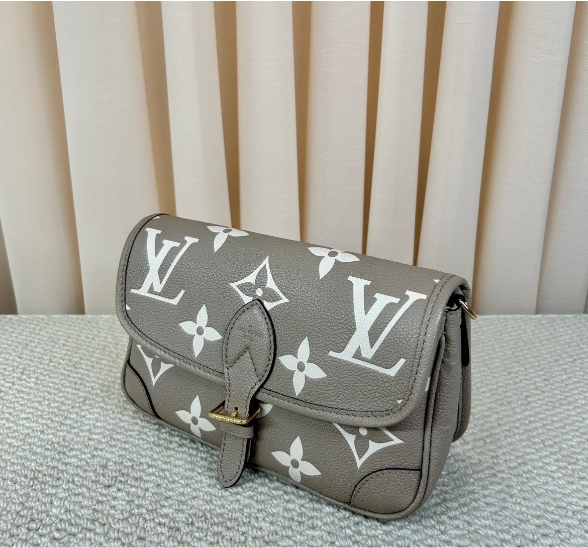 Louis Vuitton Diane Empreinte Giant Bicolor