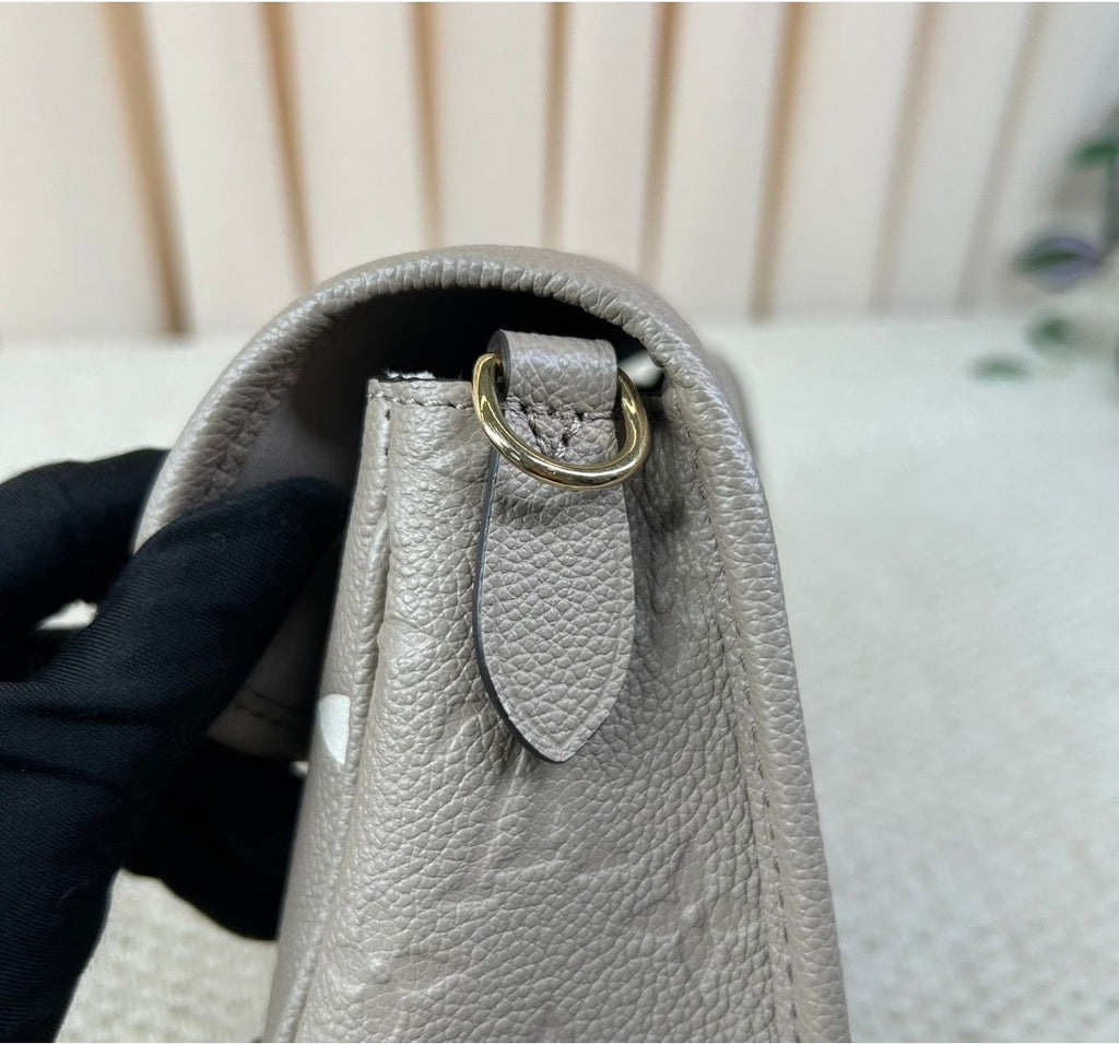 Louis Vuitton Diane Empreinte Giant Bicolor