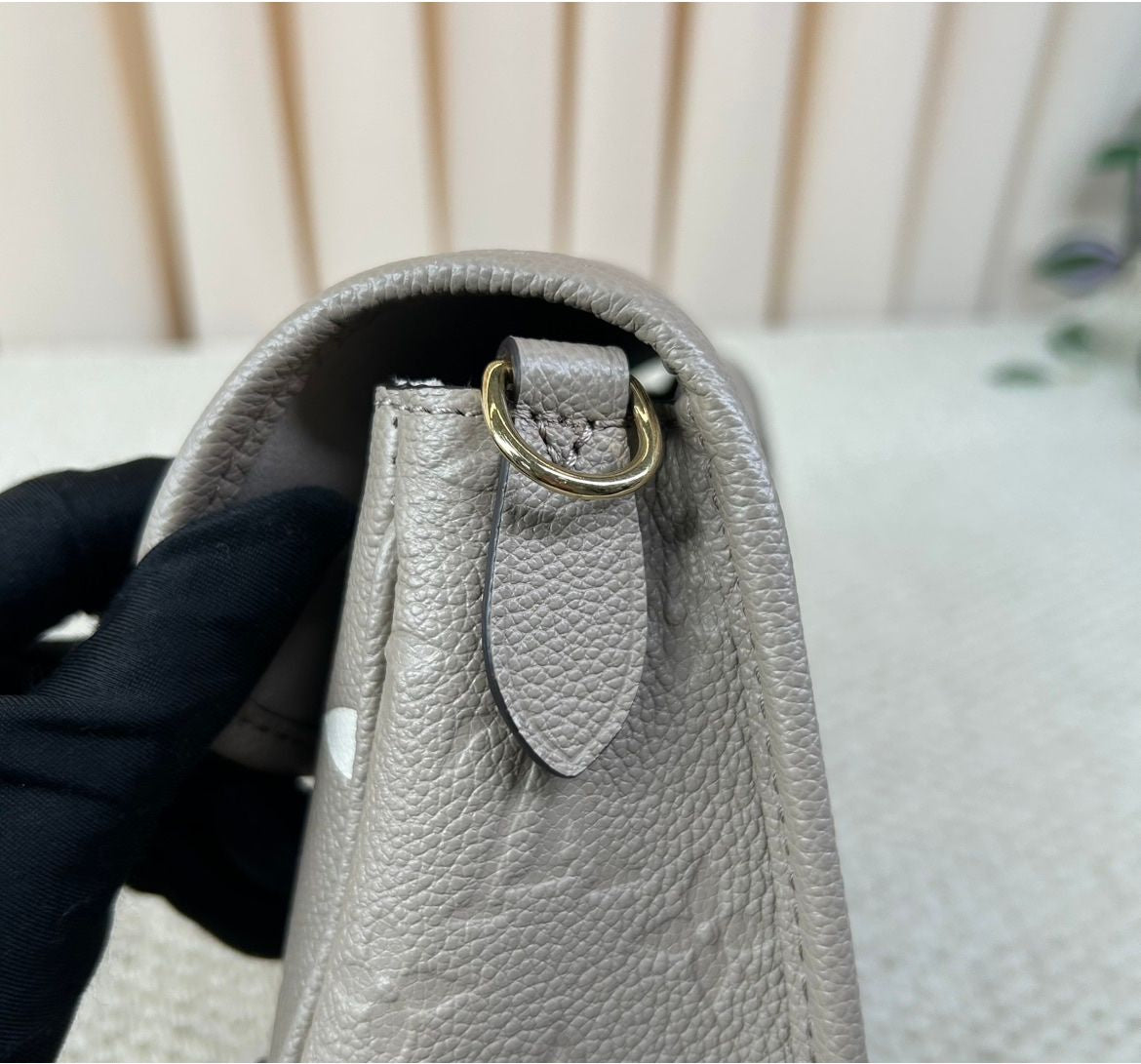 Louis Vuitton Diane Empreinte Giant Bicolor