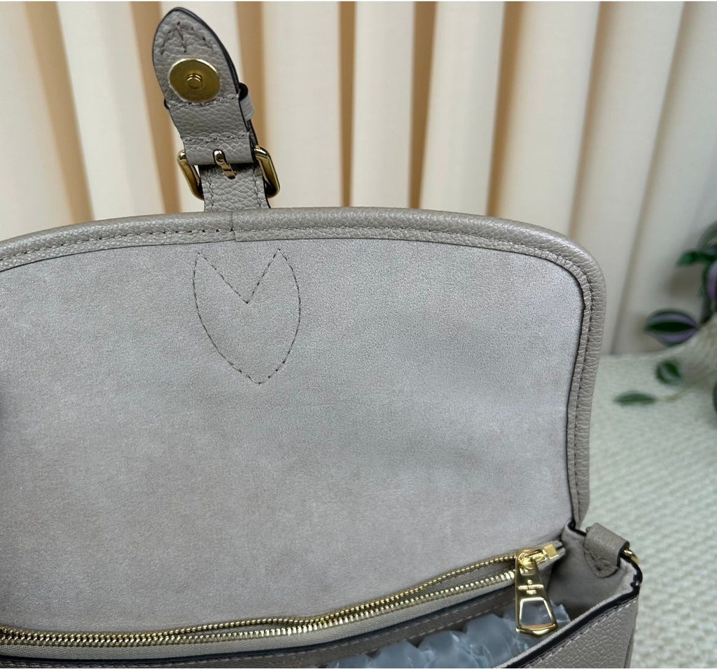 Louis Vuitton Diane Empreinte Giant Bicolor