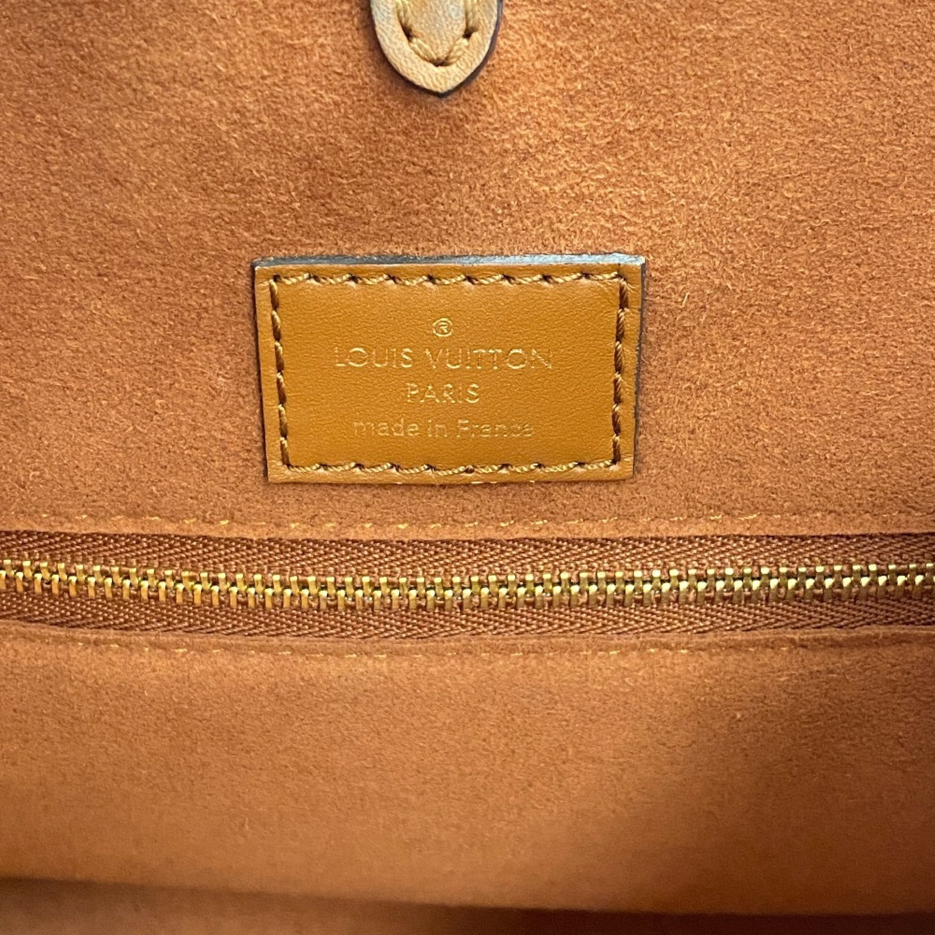 Louis VuittonMonogram Fold Tote Pm Red