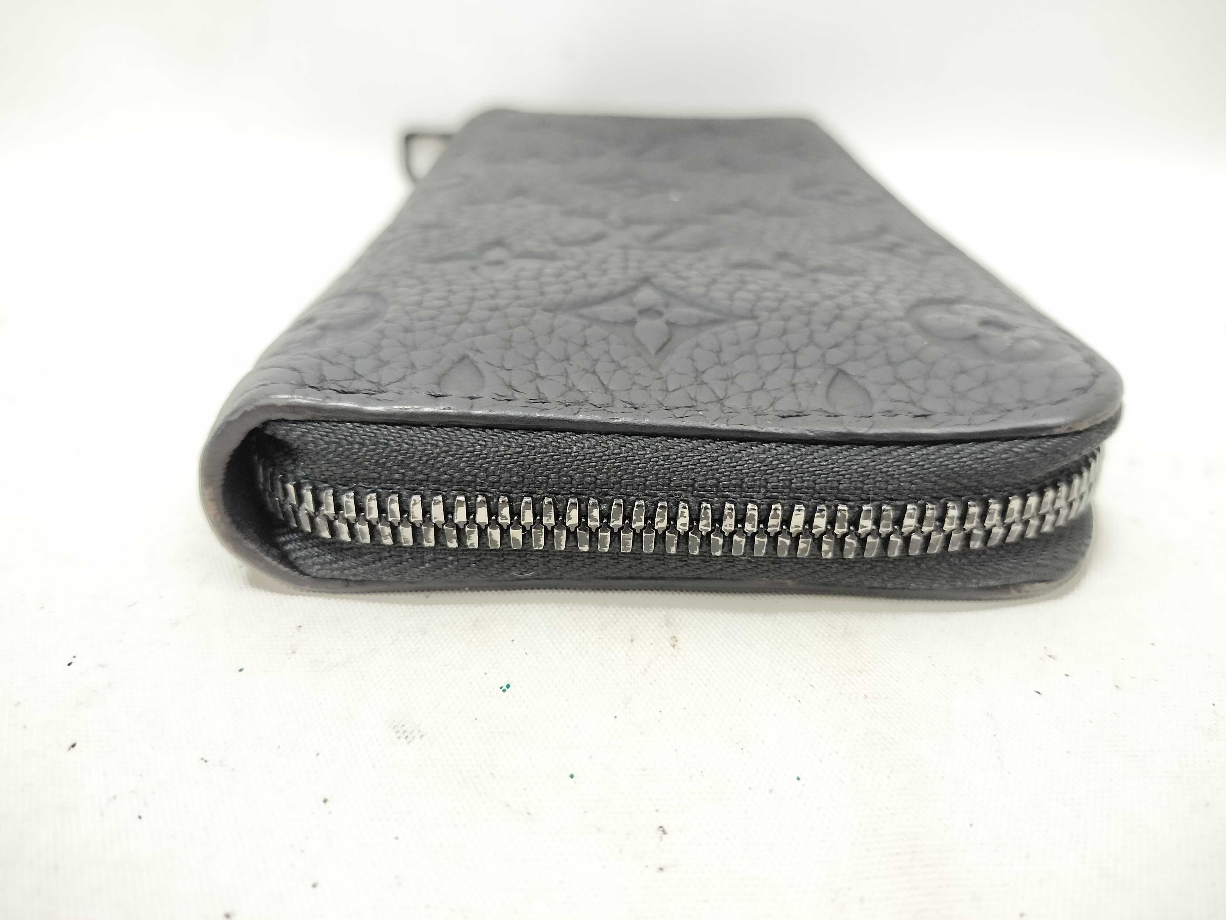 Louis Vuitton Zippy Wallet Taurillon Verticle
