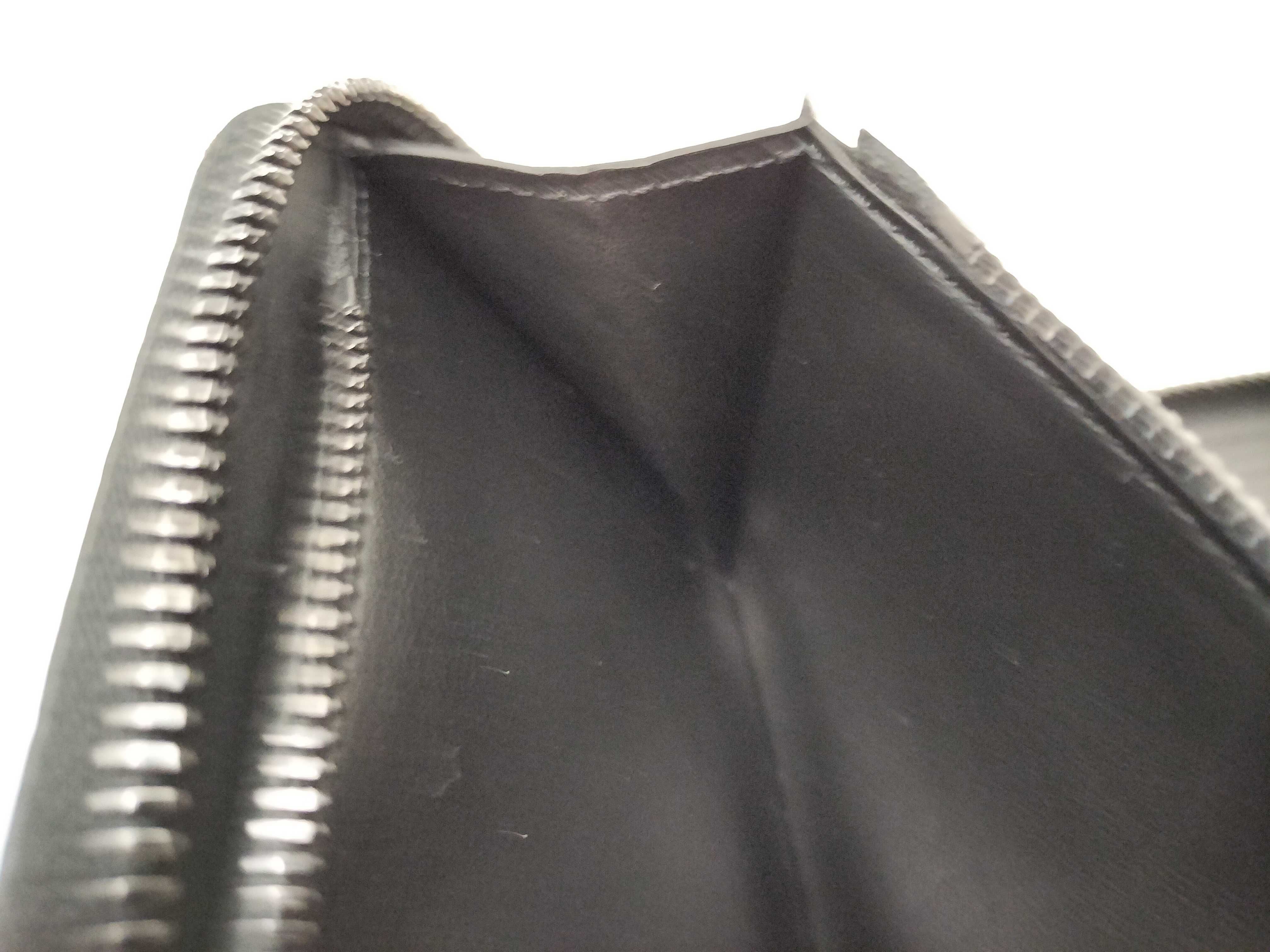 Louis Vuitton Zippy Wallet Taurillon Verticle
