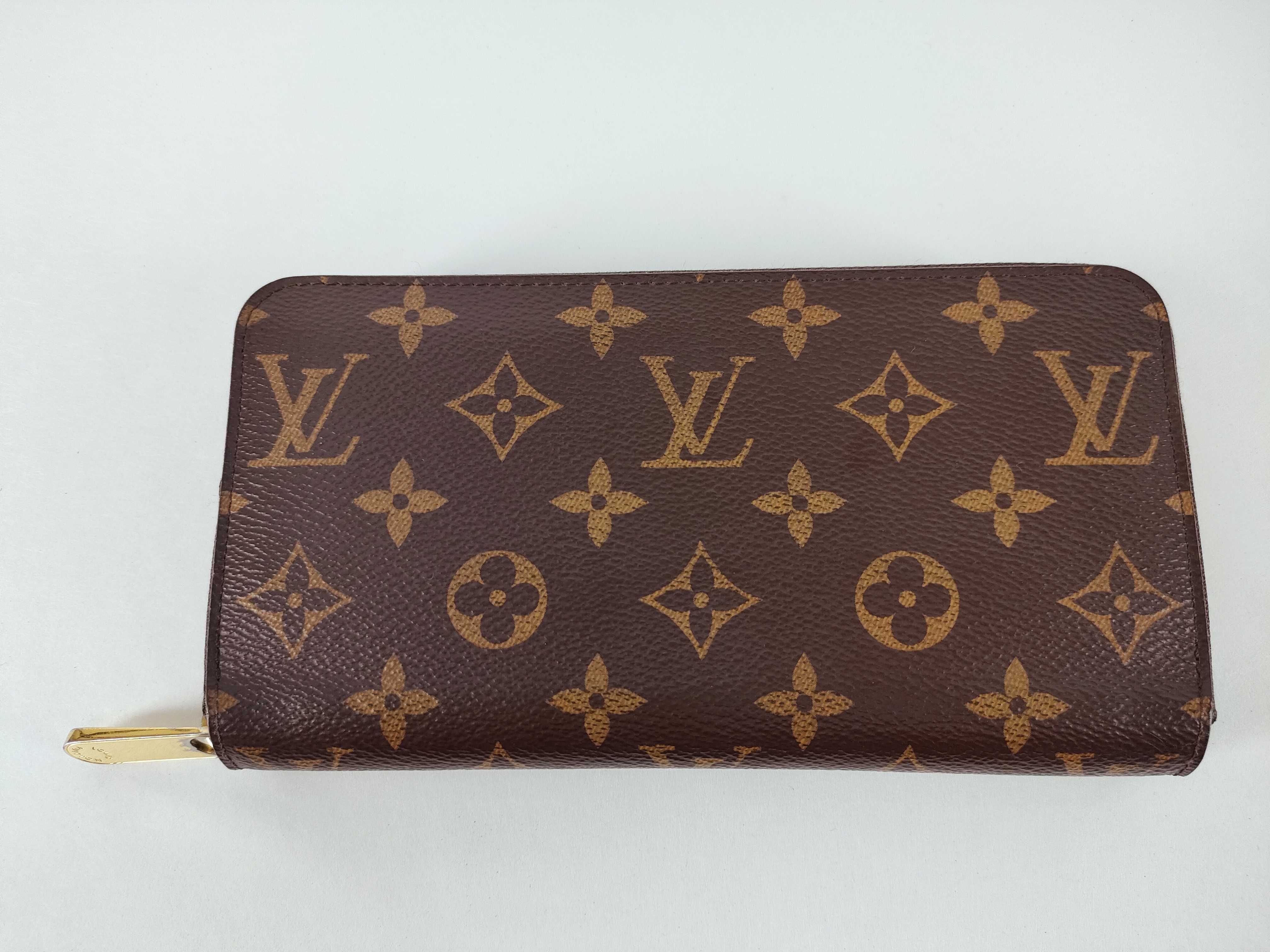 Louis Vuitton Zippy Wallet Fuchsia (M41895)