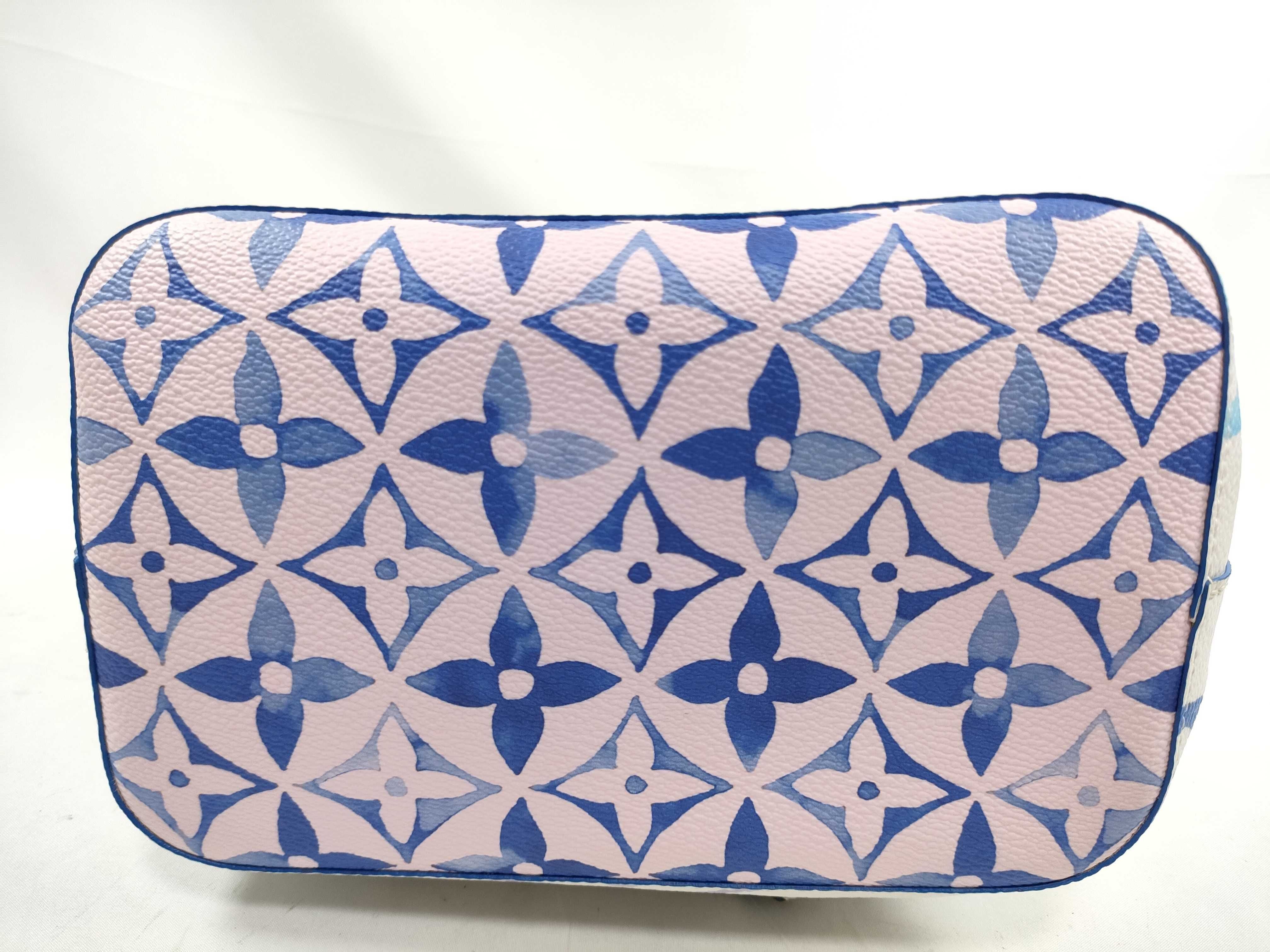 Louis Vuitton NeoNoe, Monogram Giant Watercolor BB