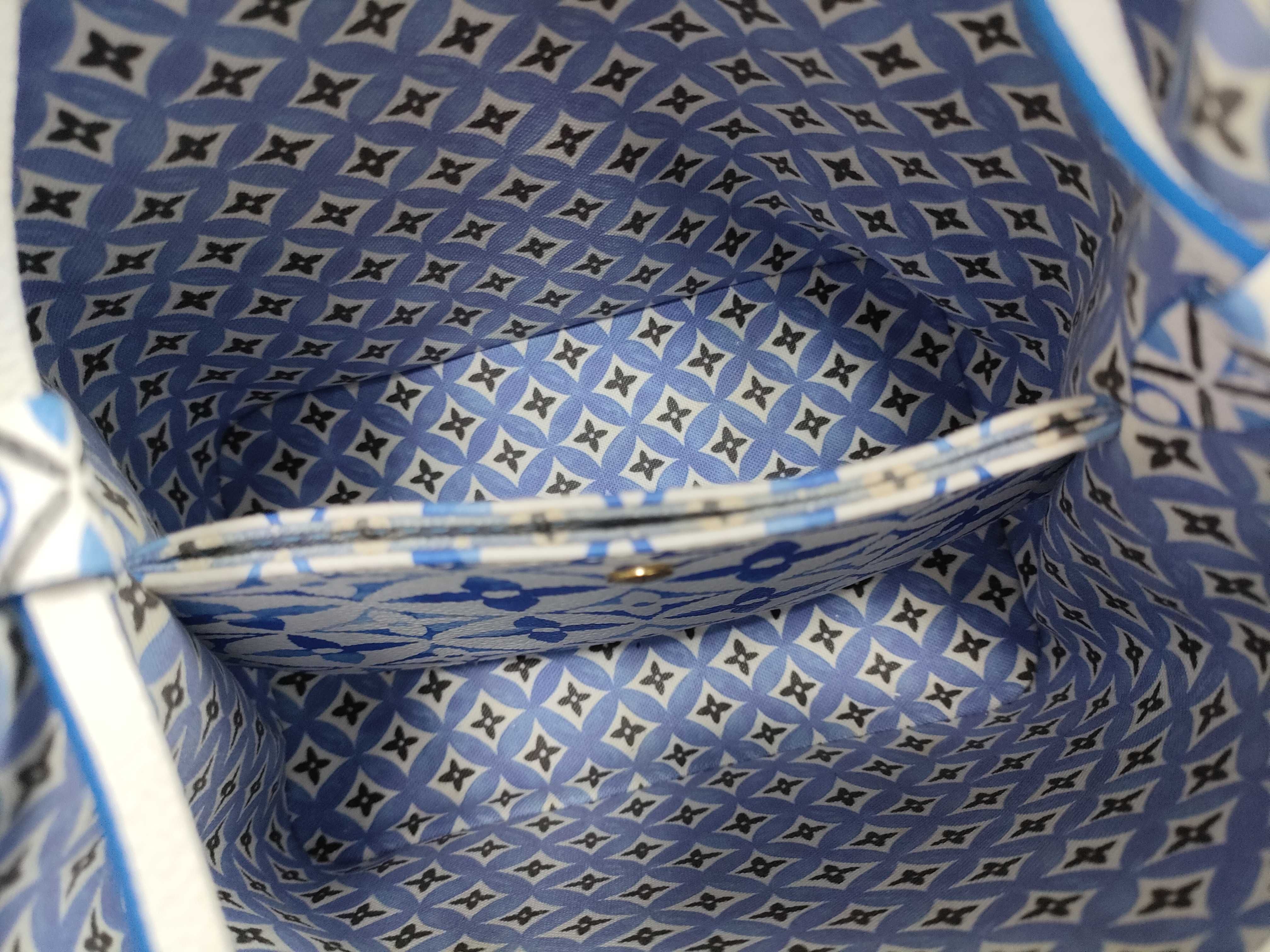 Louis Vuitton NeoNoe, Monogram Giant Watercolor BB