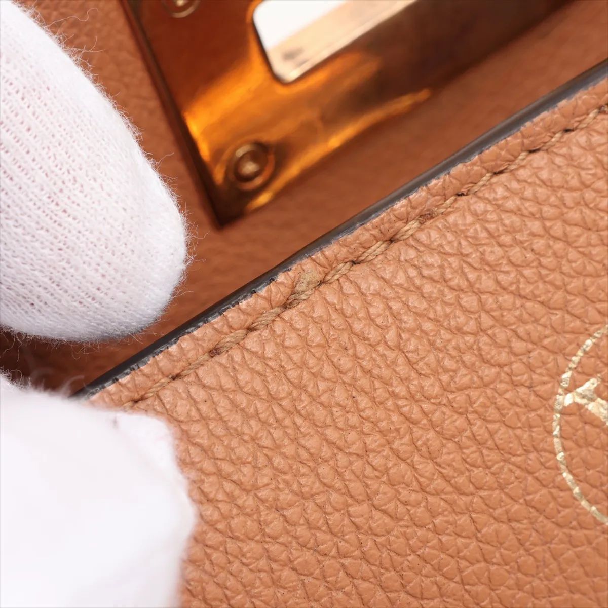 Louis Vuitton On My Side MM, Calf Leather Black