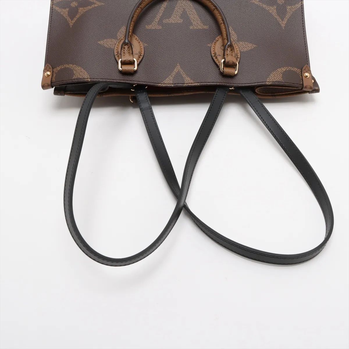 Louis Vuitton OntheGo NM MM Monogram Giant