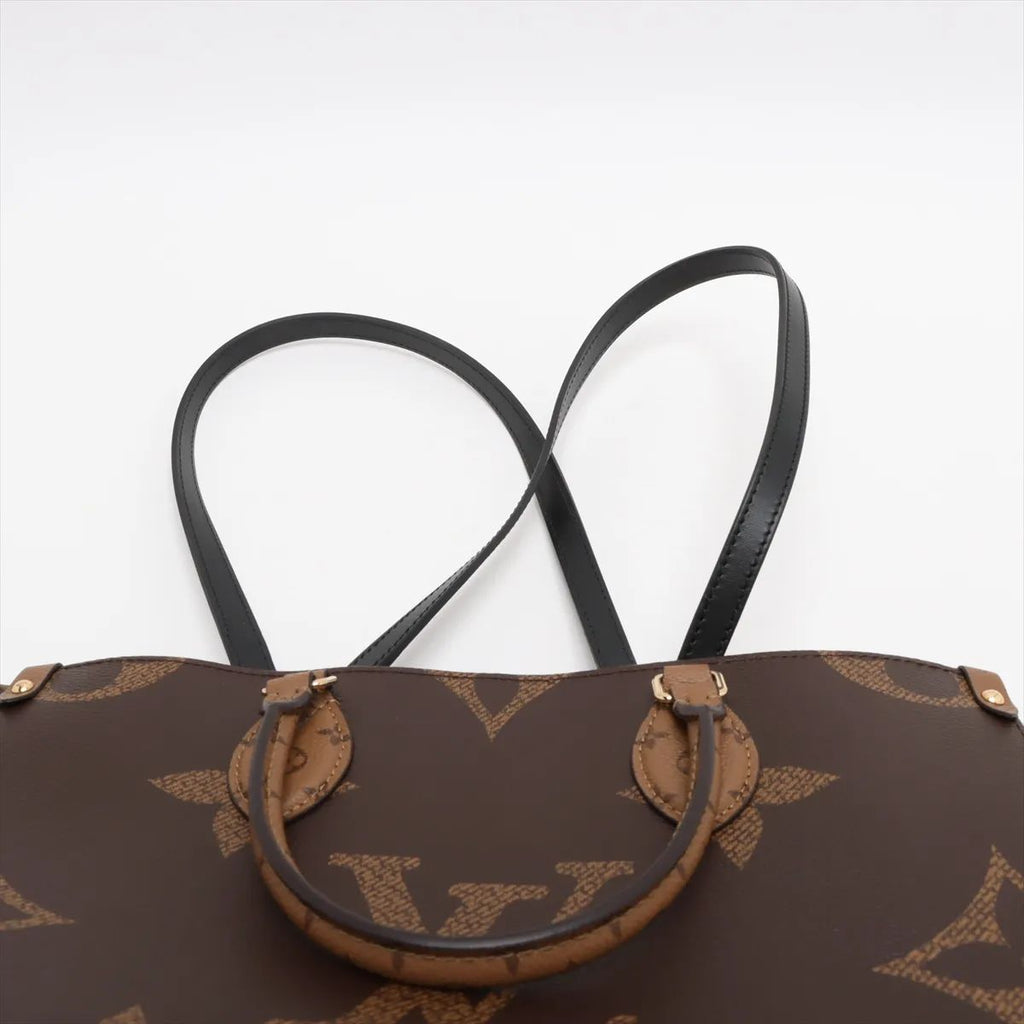 Louis Vuitton OntheGo NM MM Monogram Giant