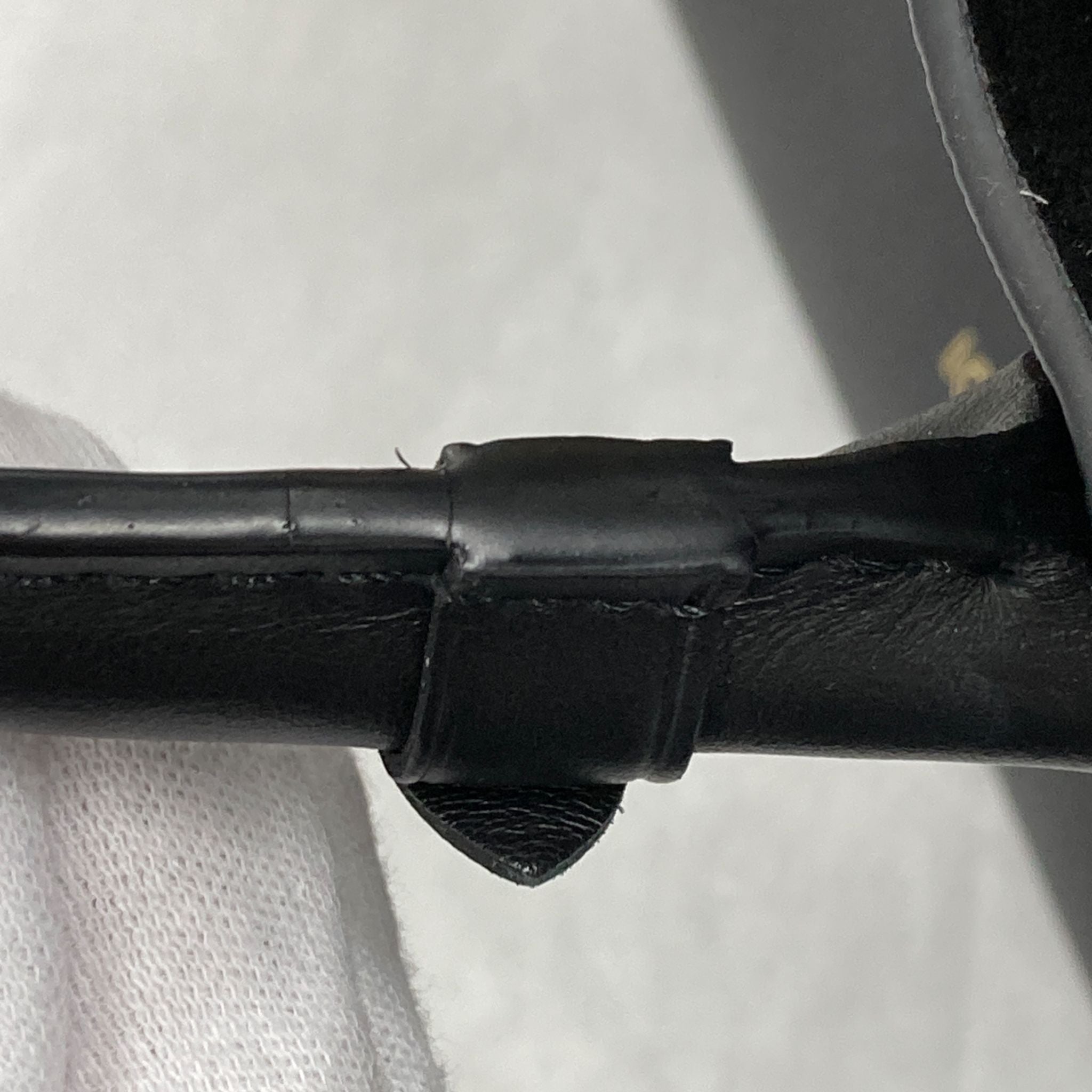 Louis Vuitton On My Side MM, Calf Leather Black