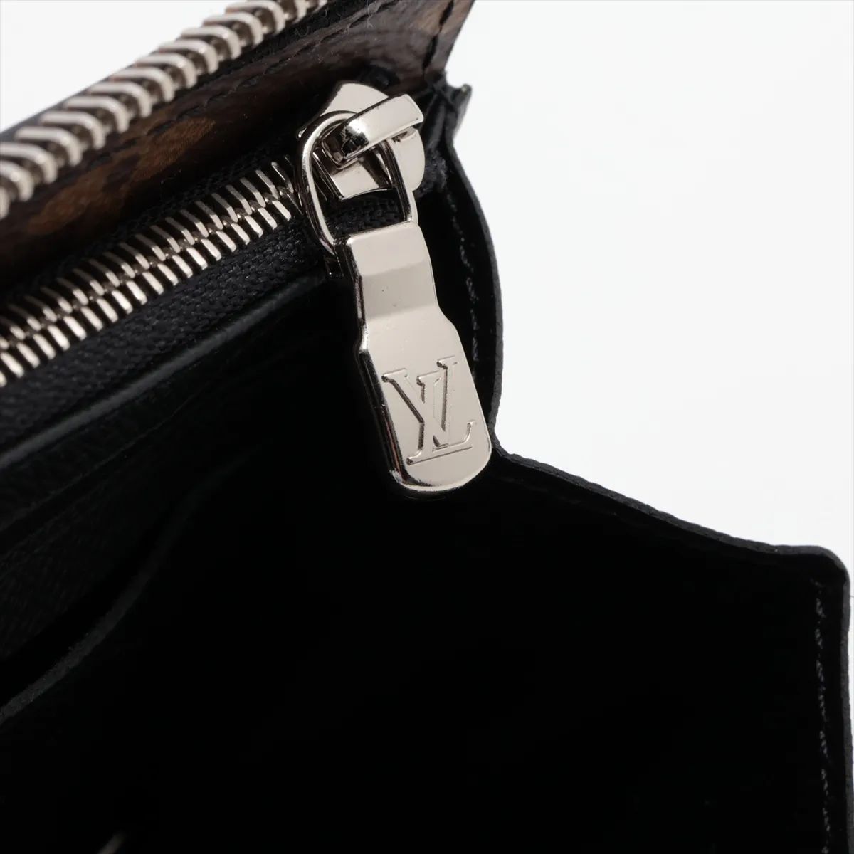 Louis Vuitton Zippy Dragonne, Monogram