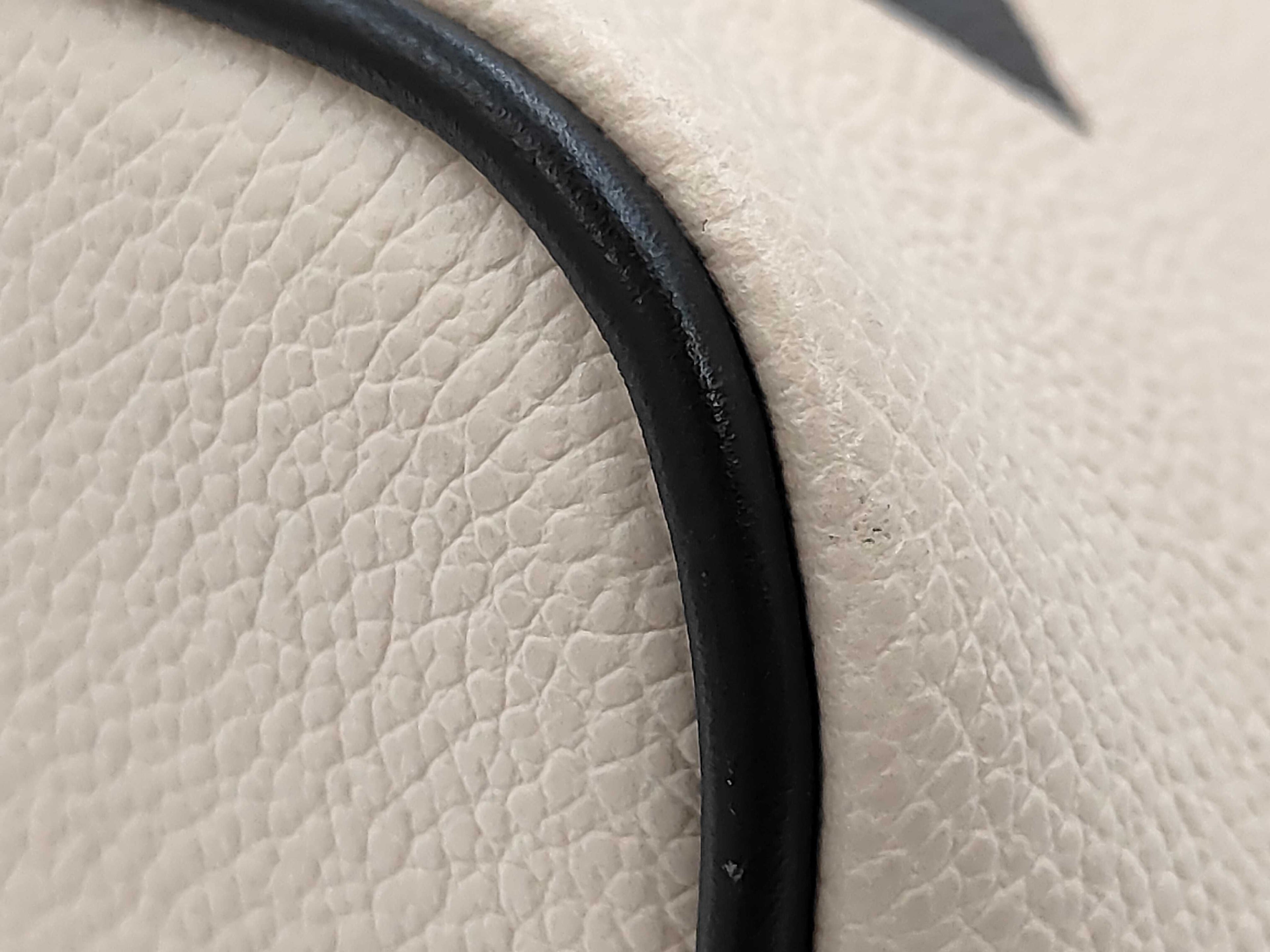 Louis Vuitton NéoNoé MM, Empreinte Giant Crafty Bicolor (LIMITED EDITION)