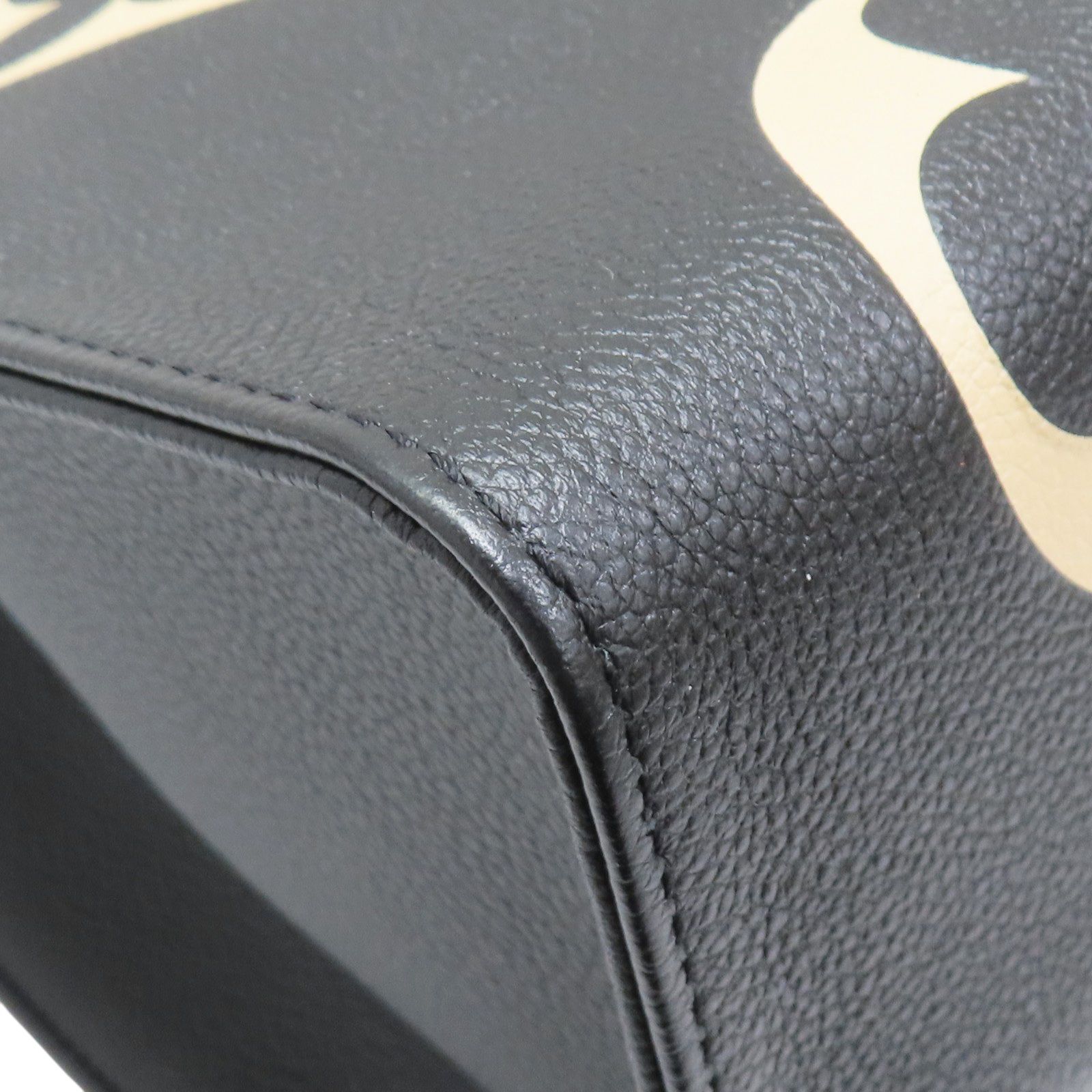 LOUIS VUITTON OnTheGo GM Shoulder Handbag Monogram Empreinte Black