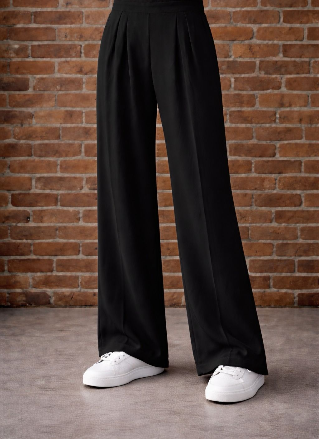 Elle Grey Pleated Wide Leg Sweatpants