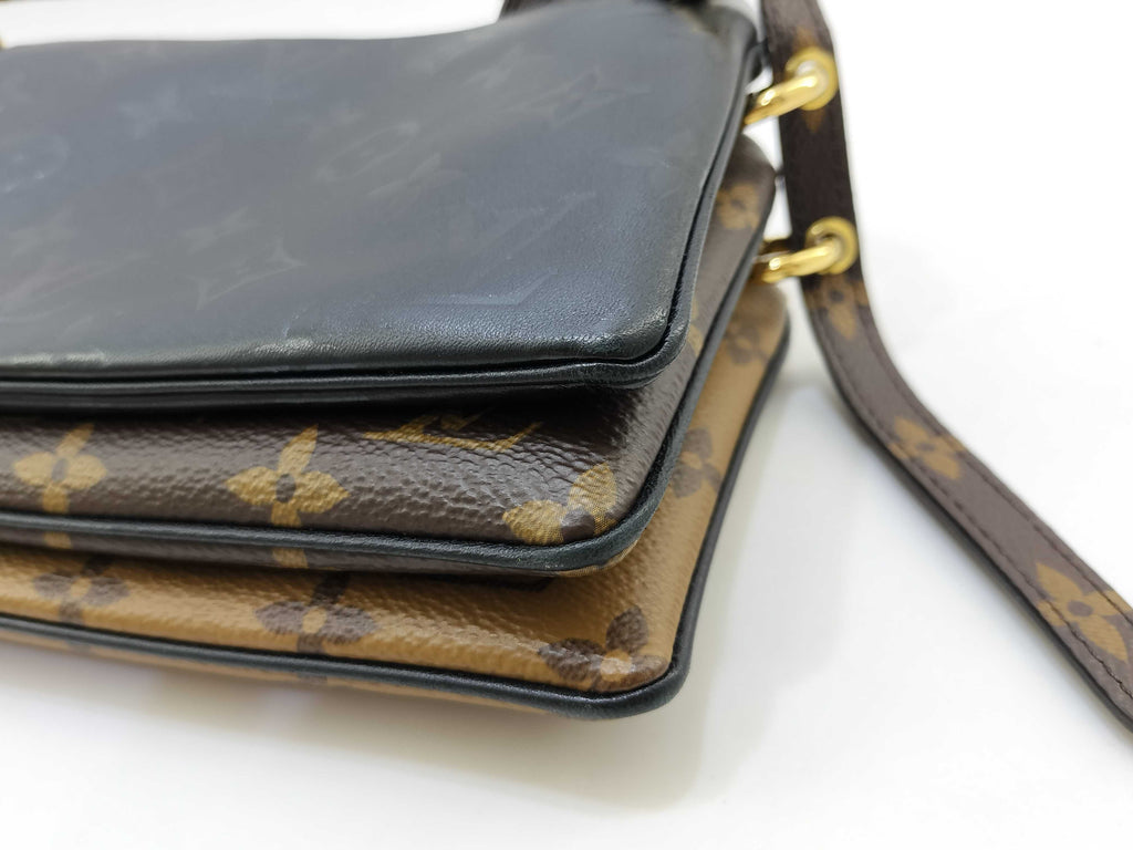 Louis Vuitton Monogram Pochette LV3