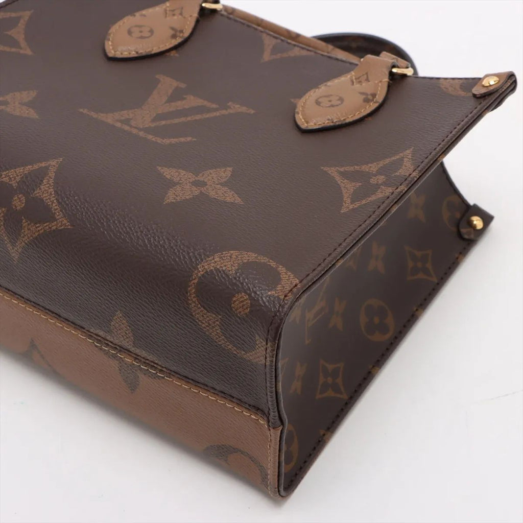Louis Vuitton OnTheGo OM, Monogram Giant Reverse