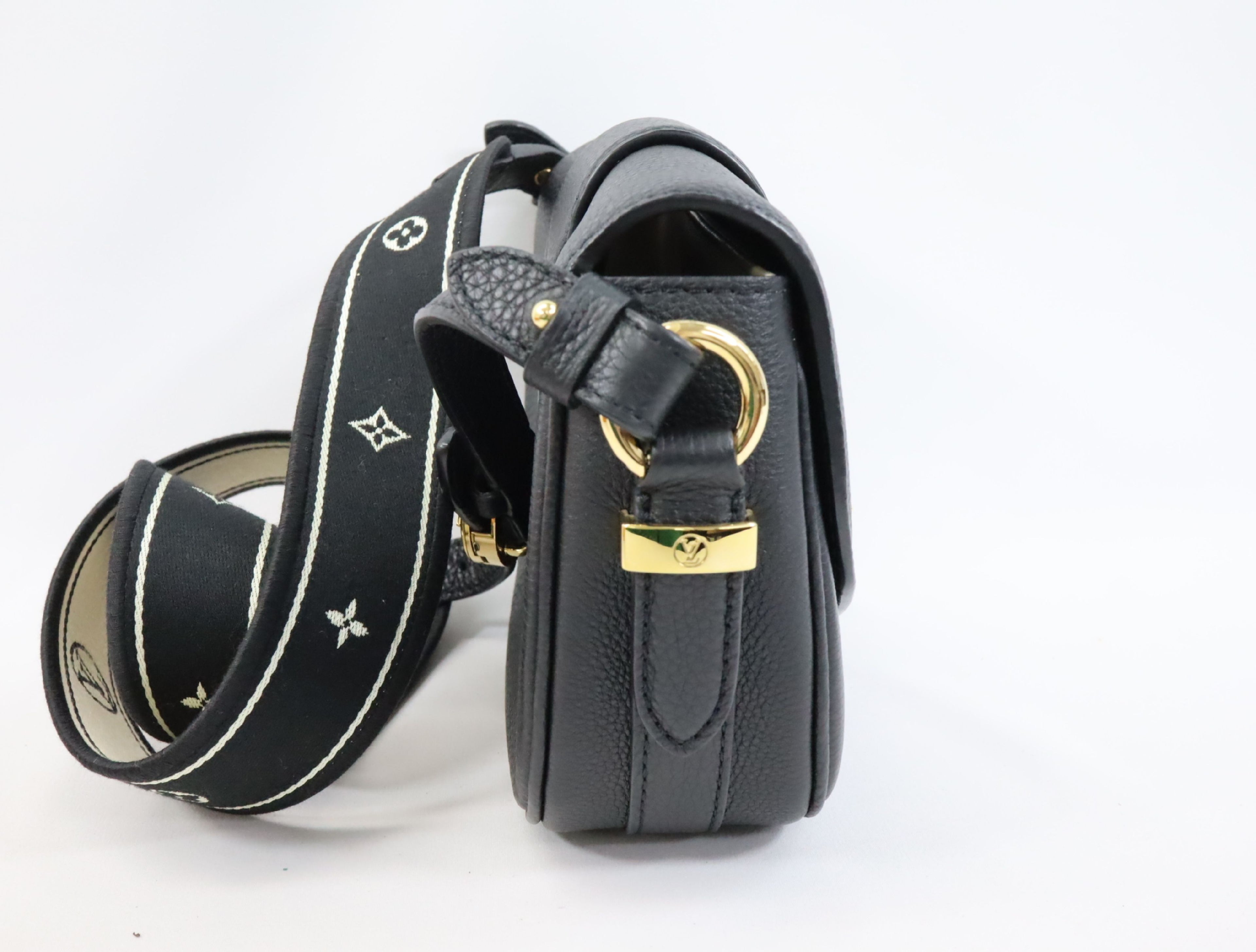 Louis Vuitton Logo Pont Neuf Soft Pm Shoulder Bag