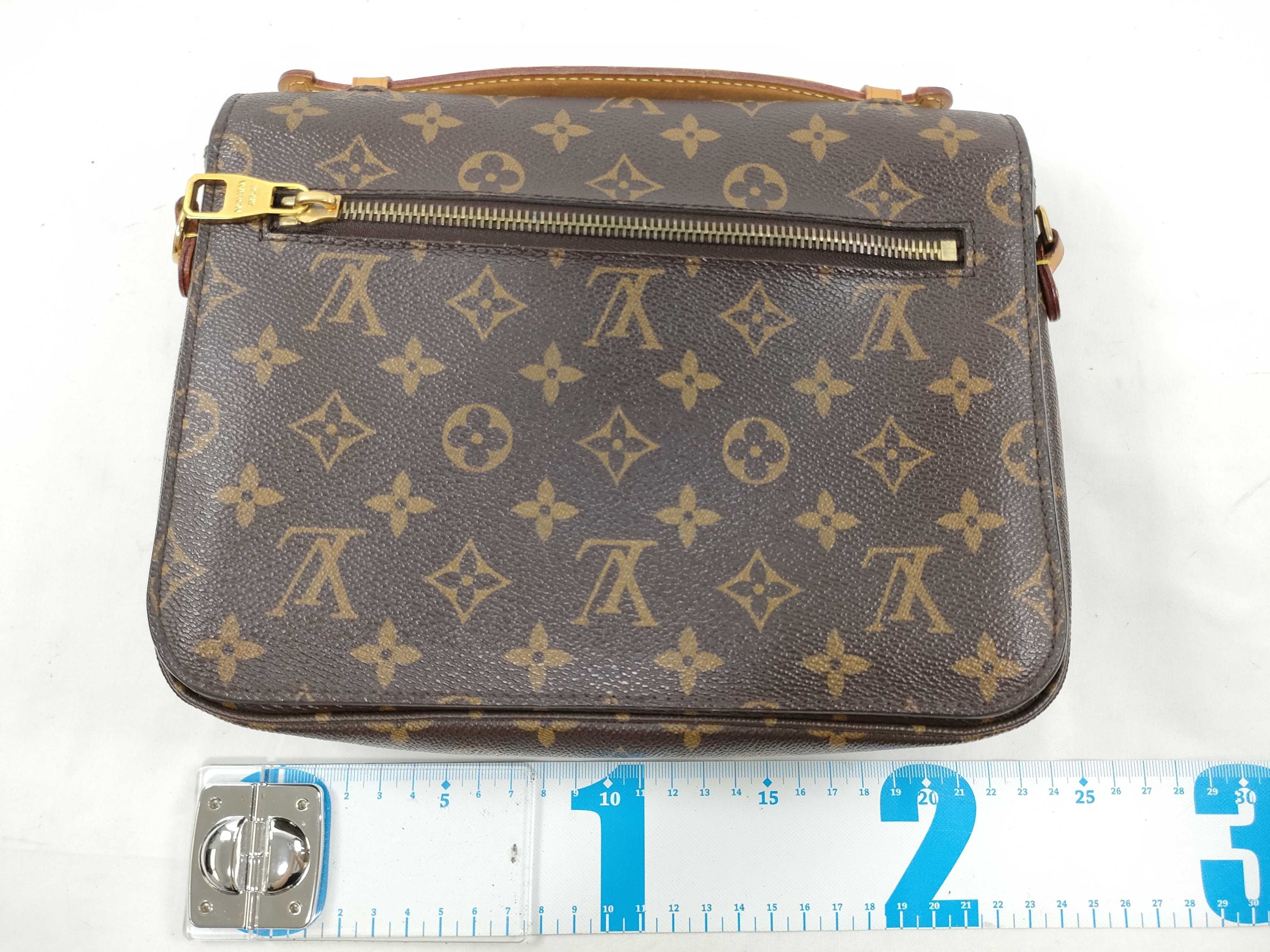 Louis Vuitton Pochette Metis Monogram