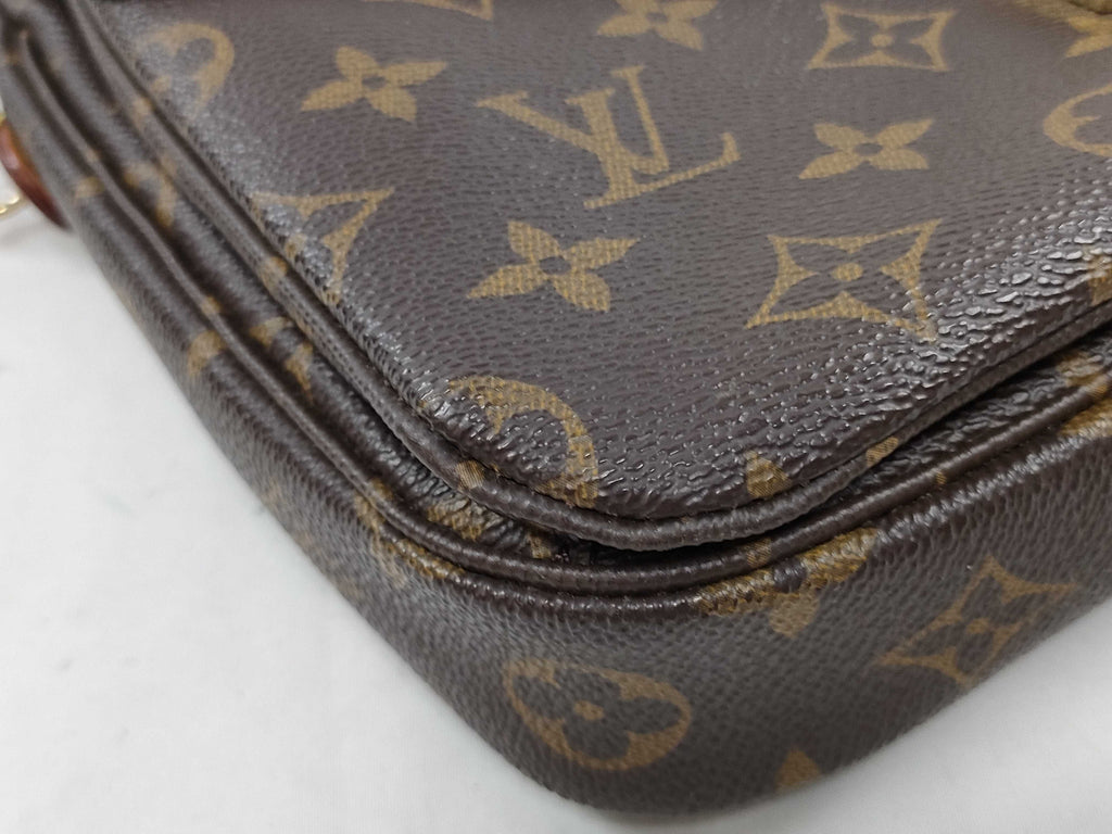 Louis Vuitton Pochette Metis Monogram