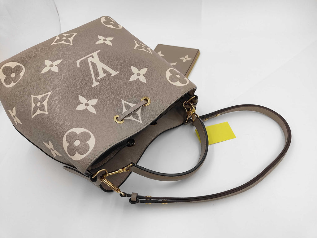 Louis Vuitton NeoNoe, Empreinte Monogram Giant Bicolor