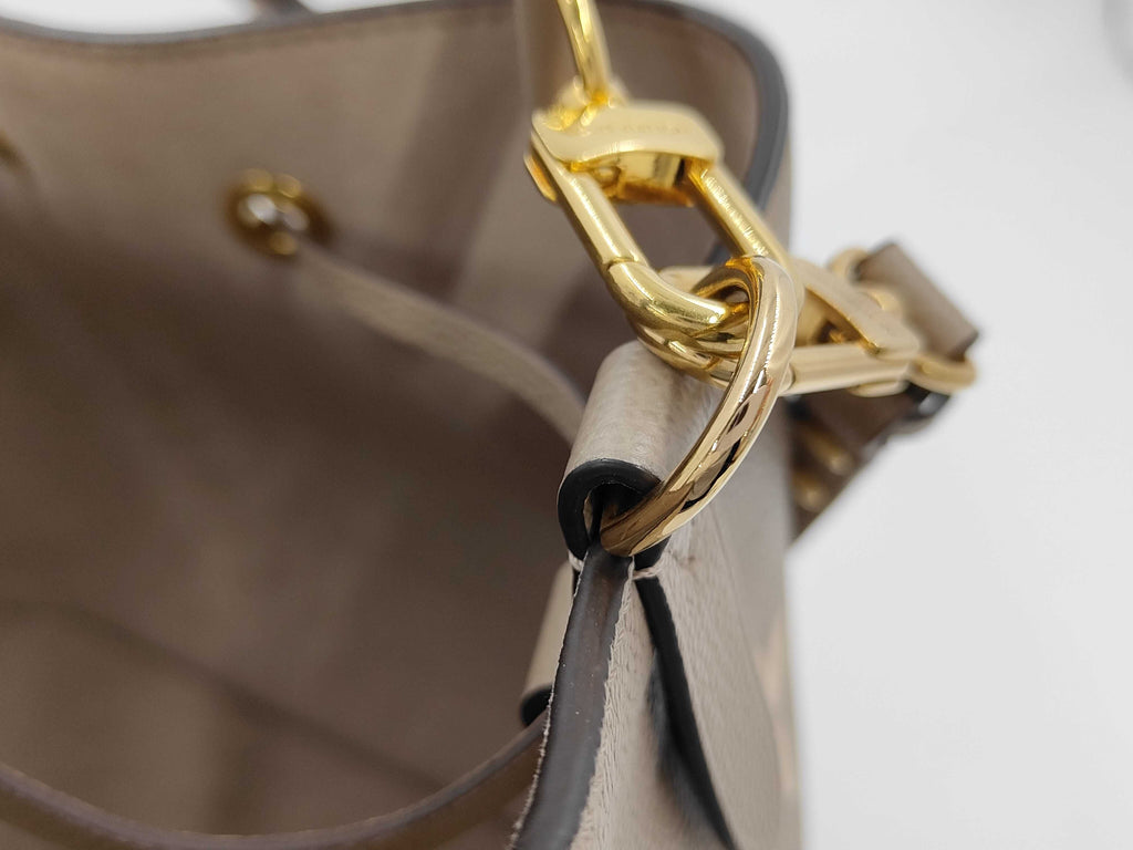 Louis Vuitton NeoNoe, Empreinte Monogram Giant Bicolor