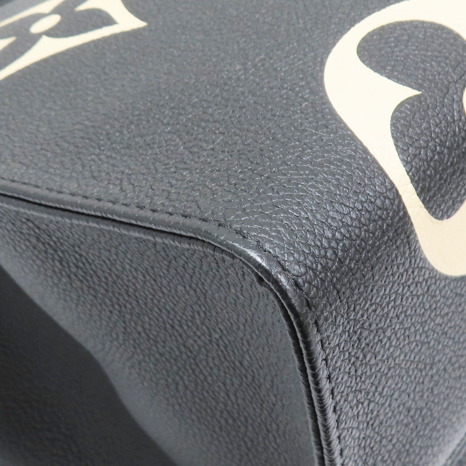 LOUIS VUITTON OnTheGo GM Shoulder Handbag Monogram Empreinte Black