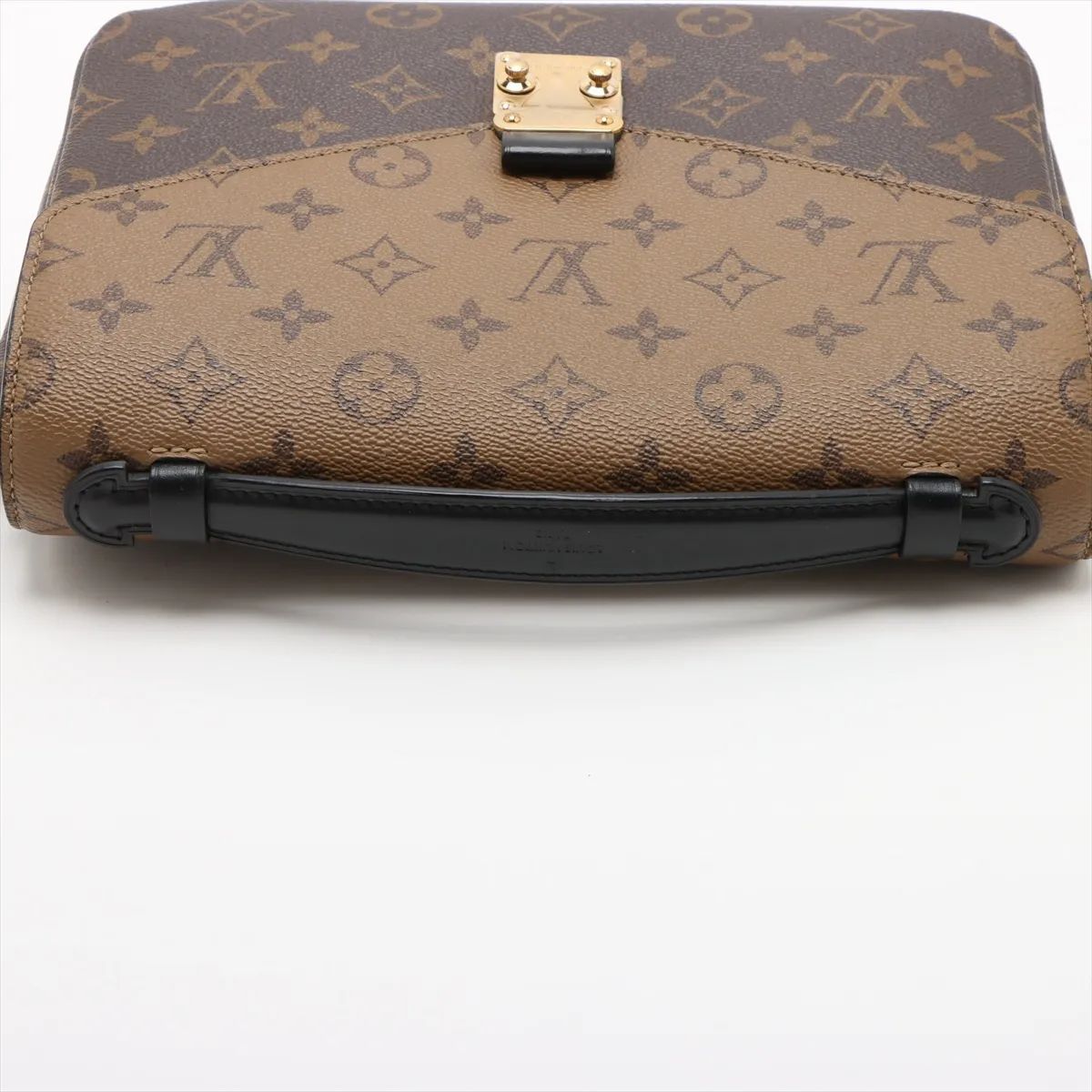 Louis Vuitton Pochette Metis, Monogram Reverse