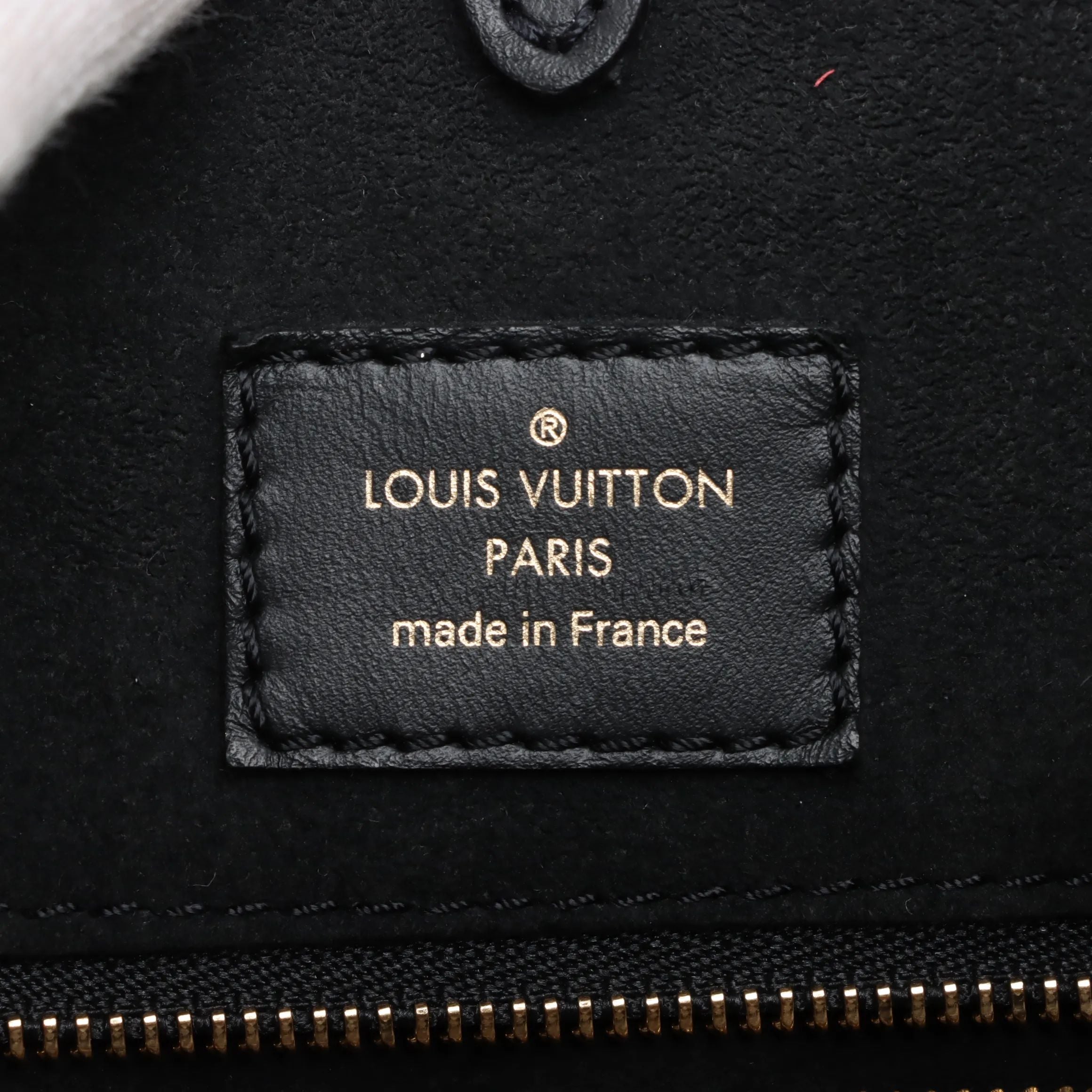 Louis Vuitton
Monogram Fold Tote Pm Brown X Beige Khaki
