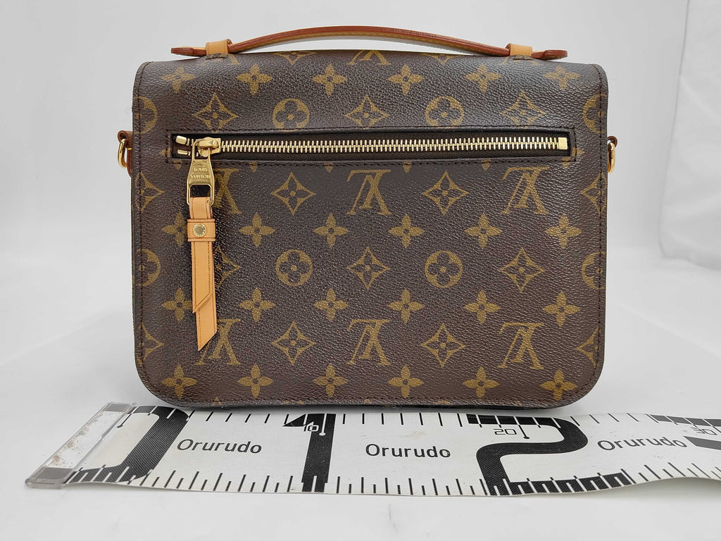 Louis Vuitton Pochette Metis, Monogram