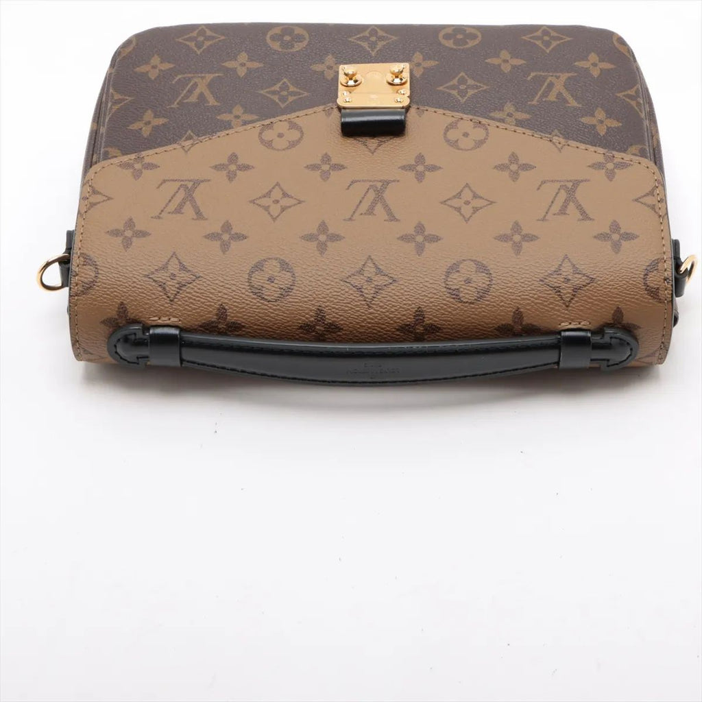 Louis Vuitton Pochette Metis, Monogram Reverse
