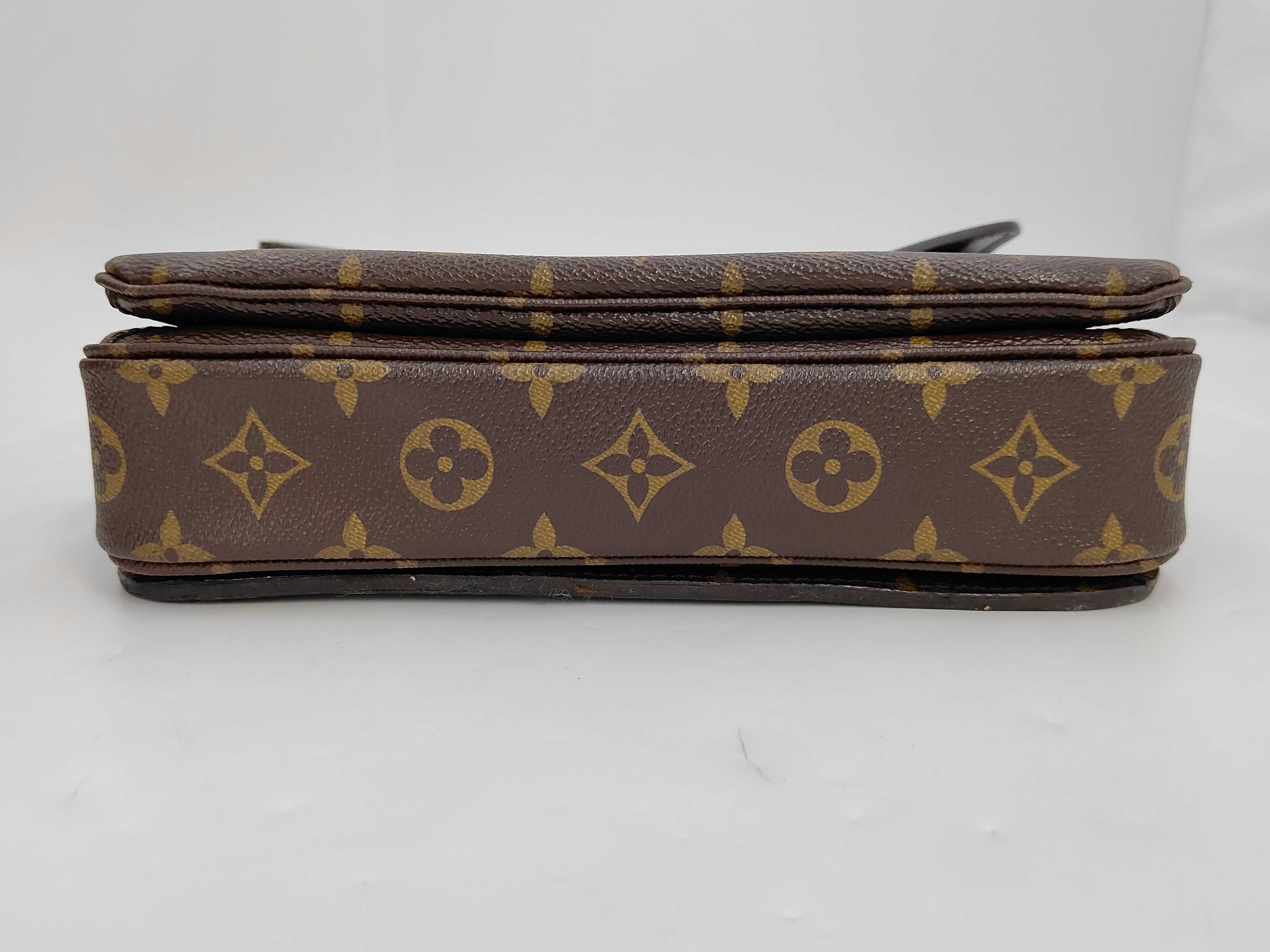 Louis Vuitton Pochette Metis, Monogram