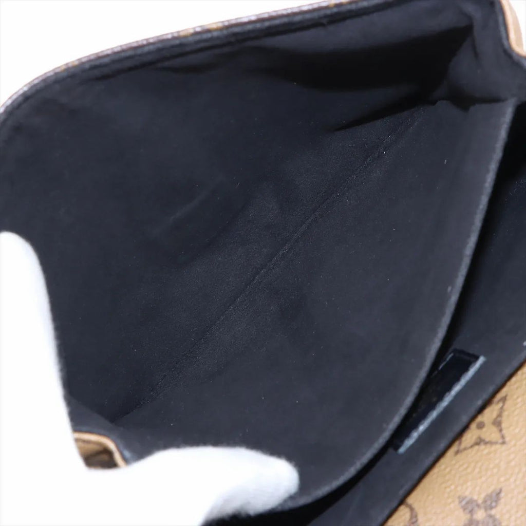 Louis Vuitton Pochette Metis, Monogram Reverse