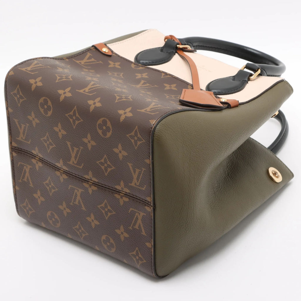 Louis Vuitton
Monogram Fold Tote Pm Brown X Beige Khaki