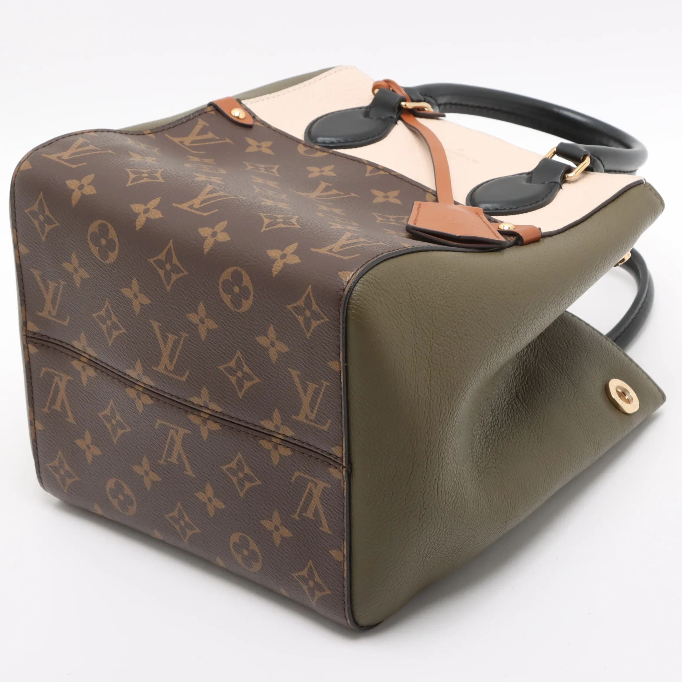 Louis Vuitton
Monogram Fold Tote Pm Brown X Beige Khaki