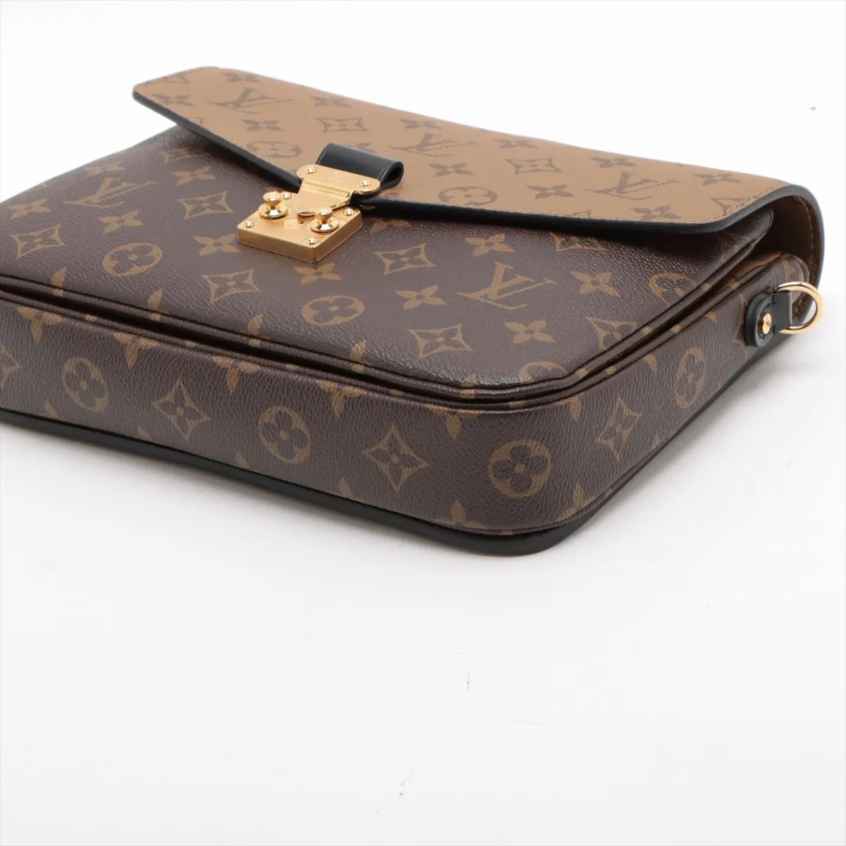 Louis Vuitton Pochette Metis, Monogram Reverse