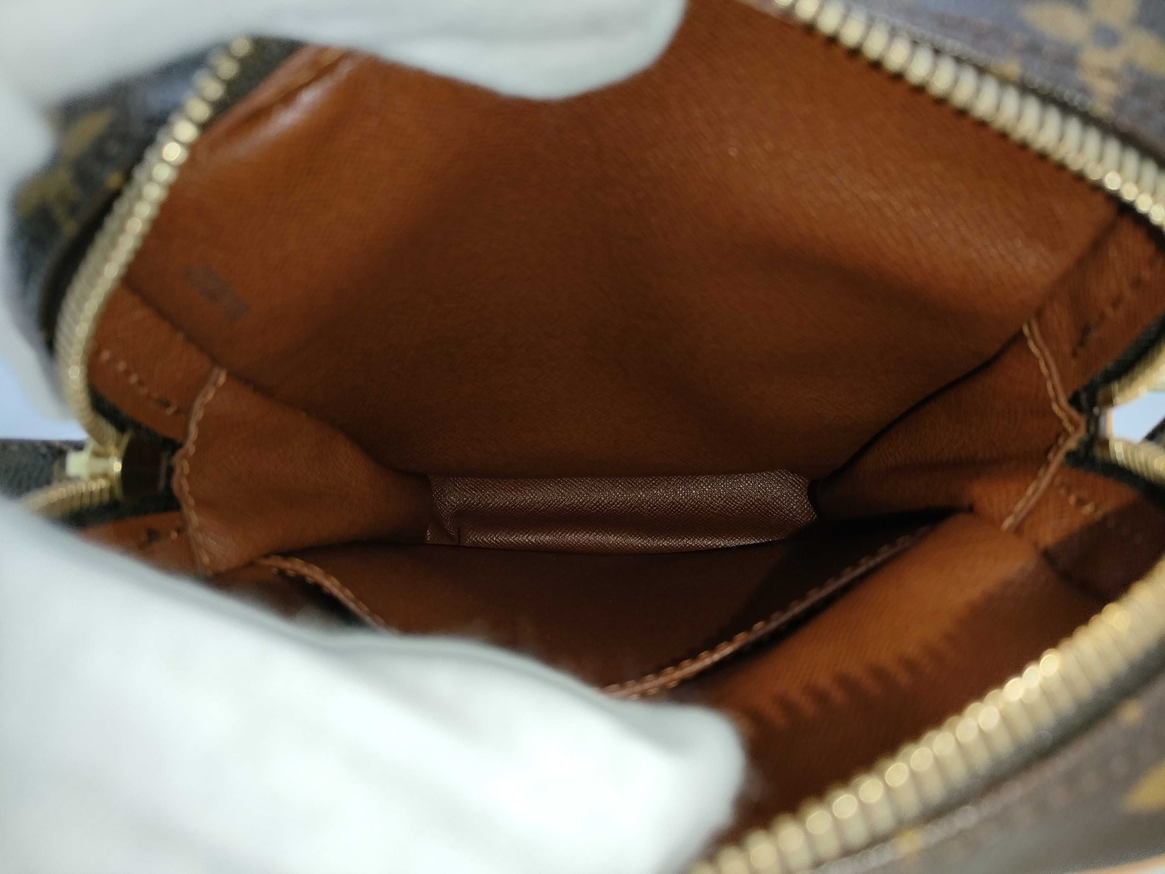 Louis Vuitton Danube, Monogram